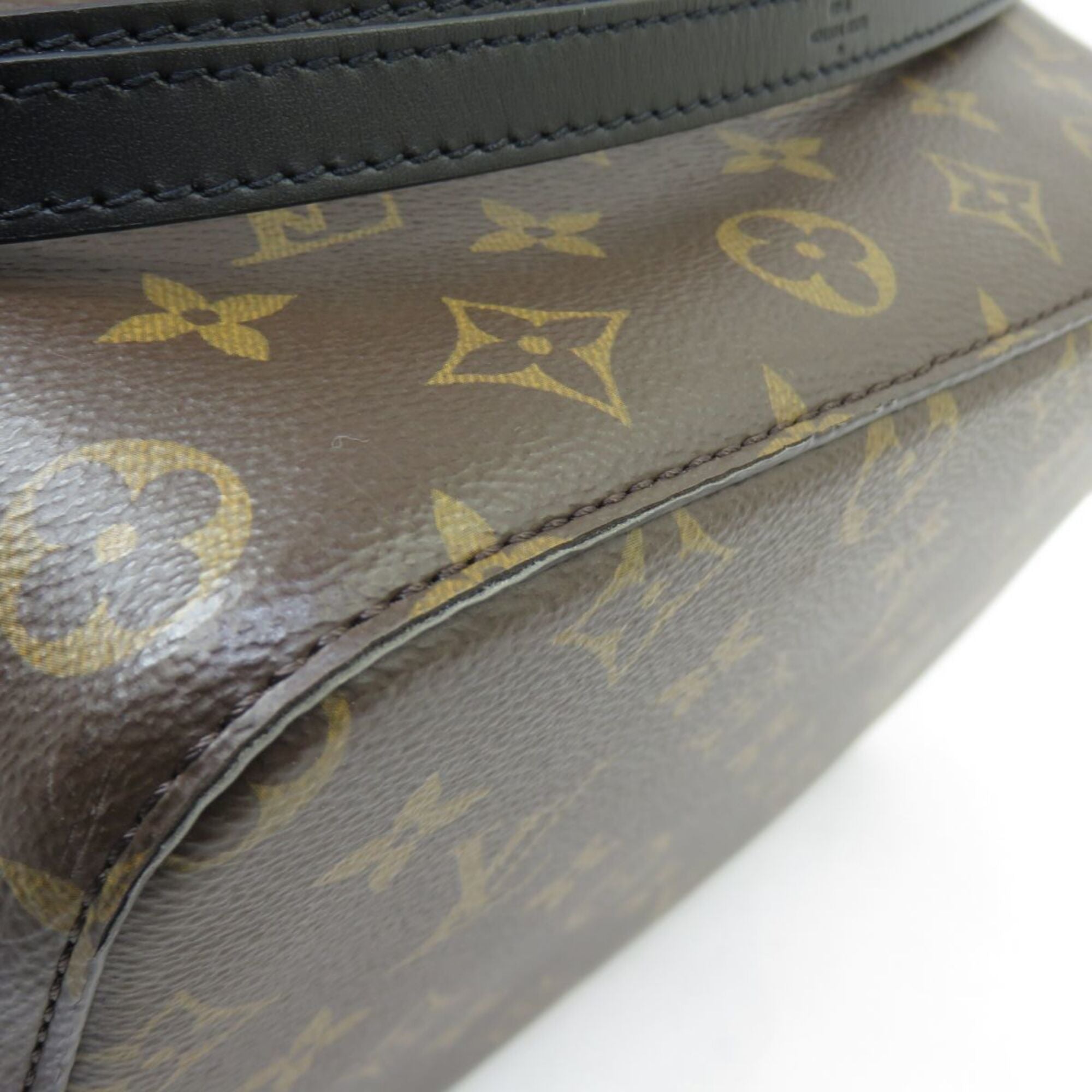 Louis Vuitton Monogram Monogram Monogram Shoulder Bag (Pre-Owned)