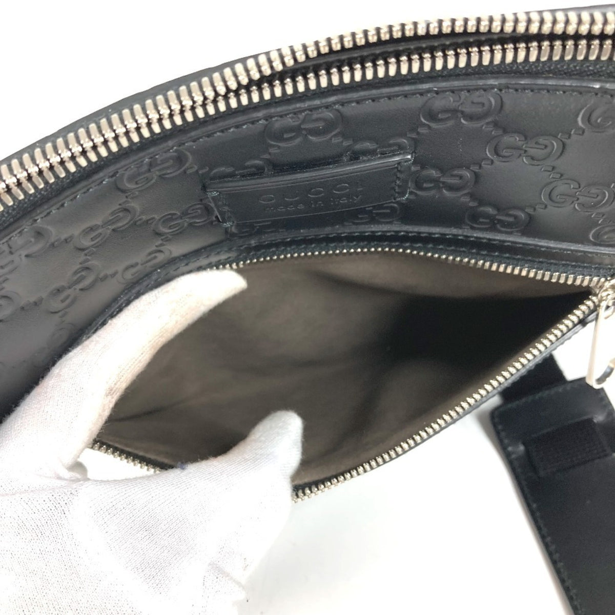 Gucci Black Pochette Shoulder Bag (Pre-Owned)