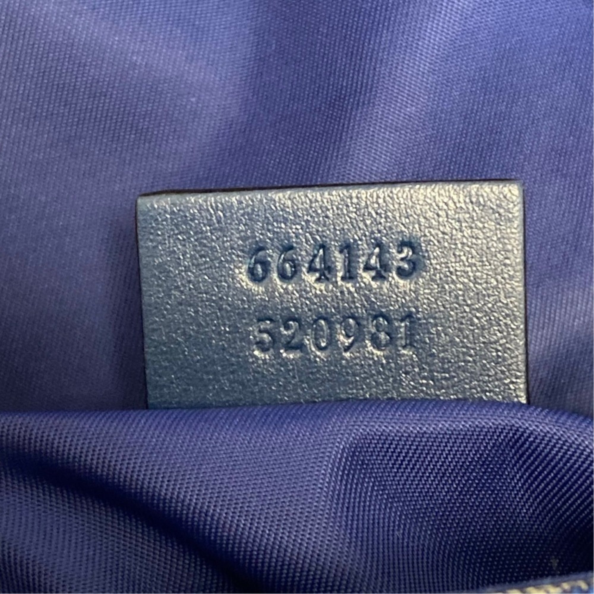 Gucci Navy Messenger Bag Shoulder Bag (Pre-Owned)