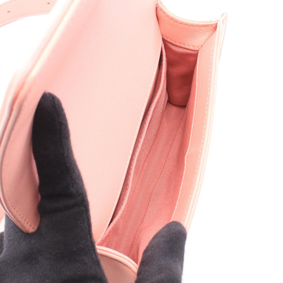 Chanel Pink Leather Fanny Pack Handbag Shoulder Bag (Pre-Owned)