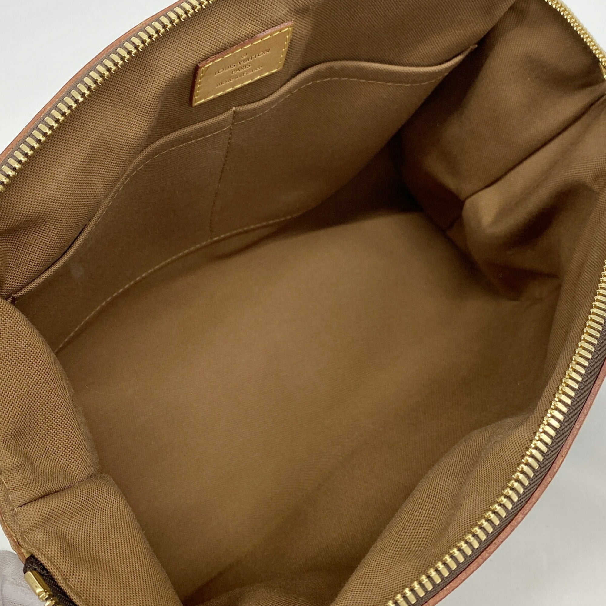 Louis Vuitton Brown Handbag (Pre-Owned)