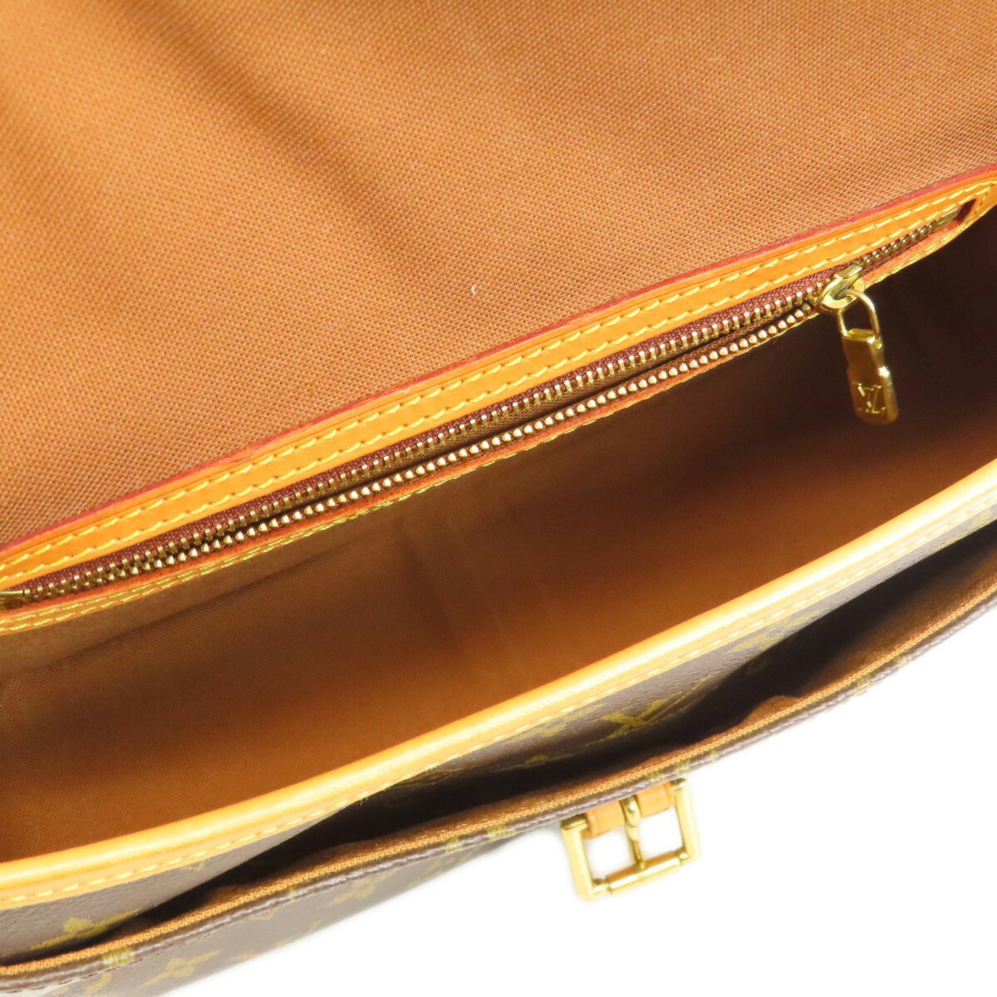 Louis Vuitton Monogram Monogram Shoulder Bag (Pre-Owned)
