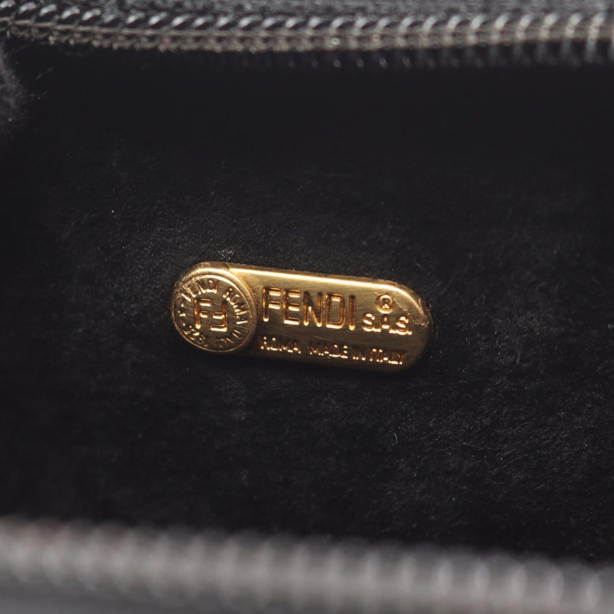 Fendi Black Leather Handbag (Pre-Owned)