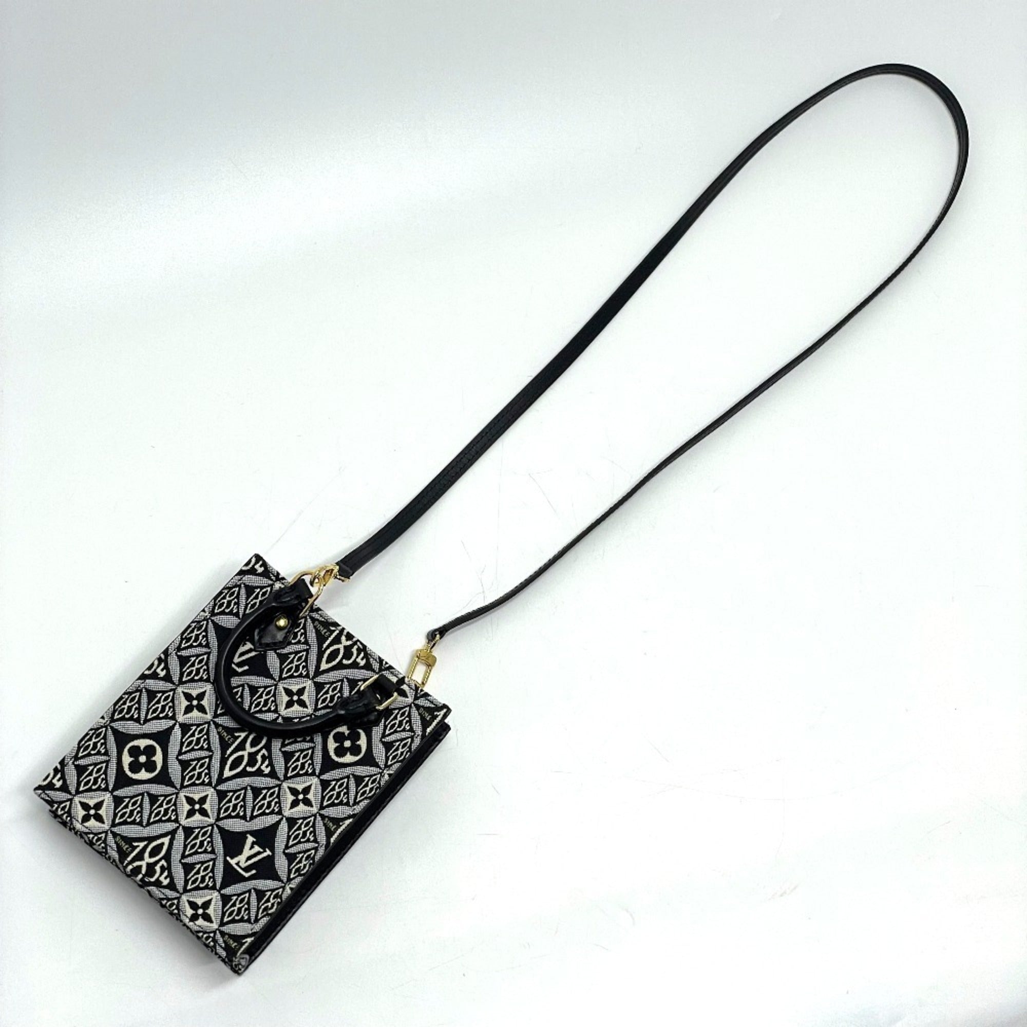 Louis Vuitton Black Blue Jacquard Handbag (Pre-Owned)