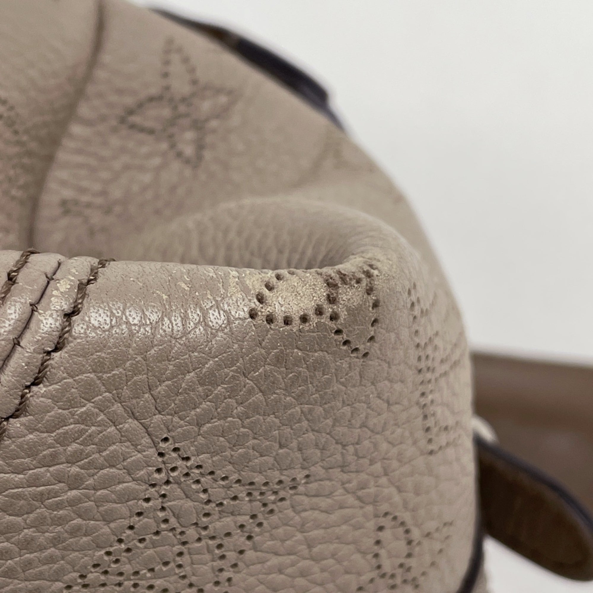 Louis Vuitton Galle Handbag (Pre-Owned)