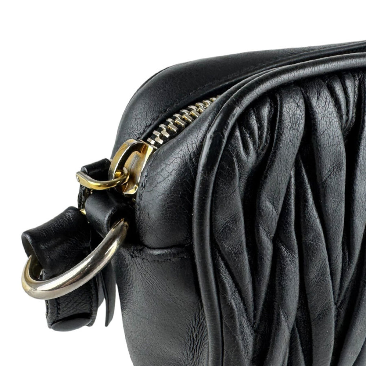 Miu Miu Black Leather Shoulder Bag (Pre-Owned)