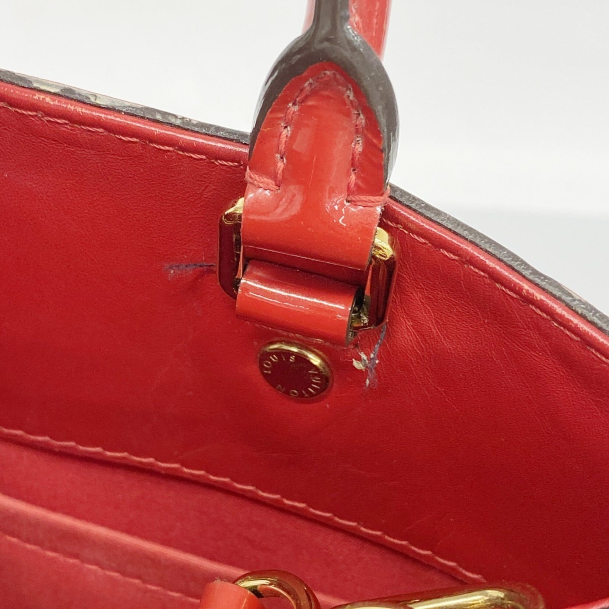 Louis Vuitton Cerise Handbag (Pre-Owned)
