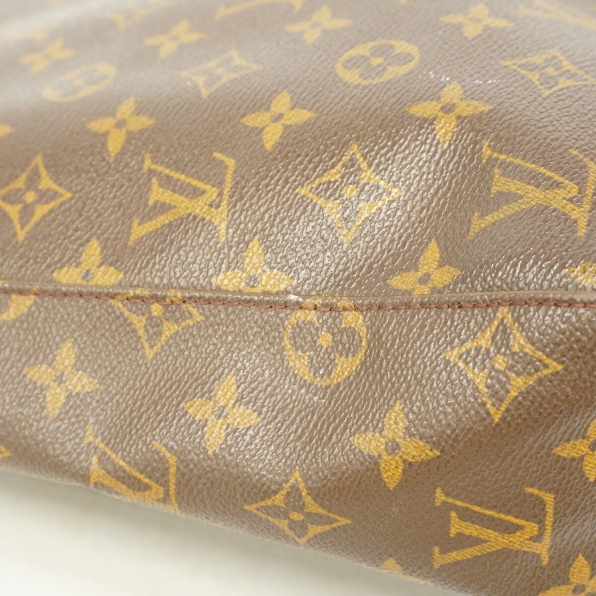 Louis Vuitton Brown Shoulder Bag (Pre-Owned)