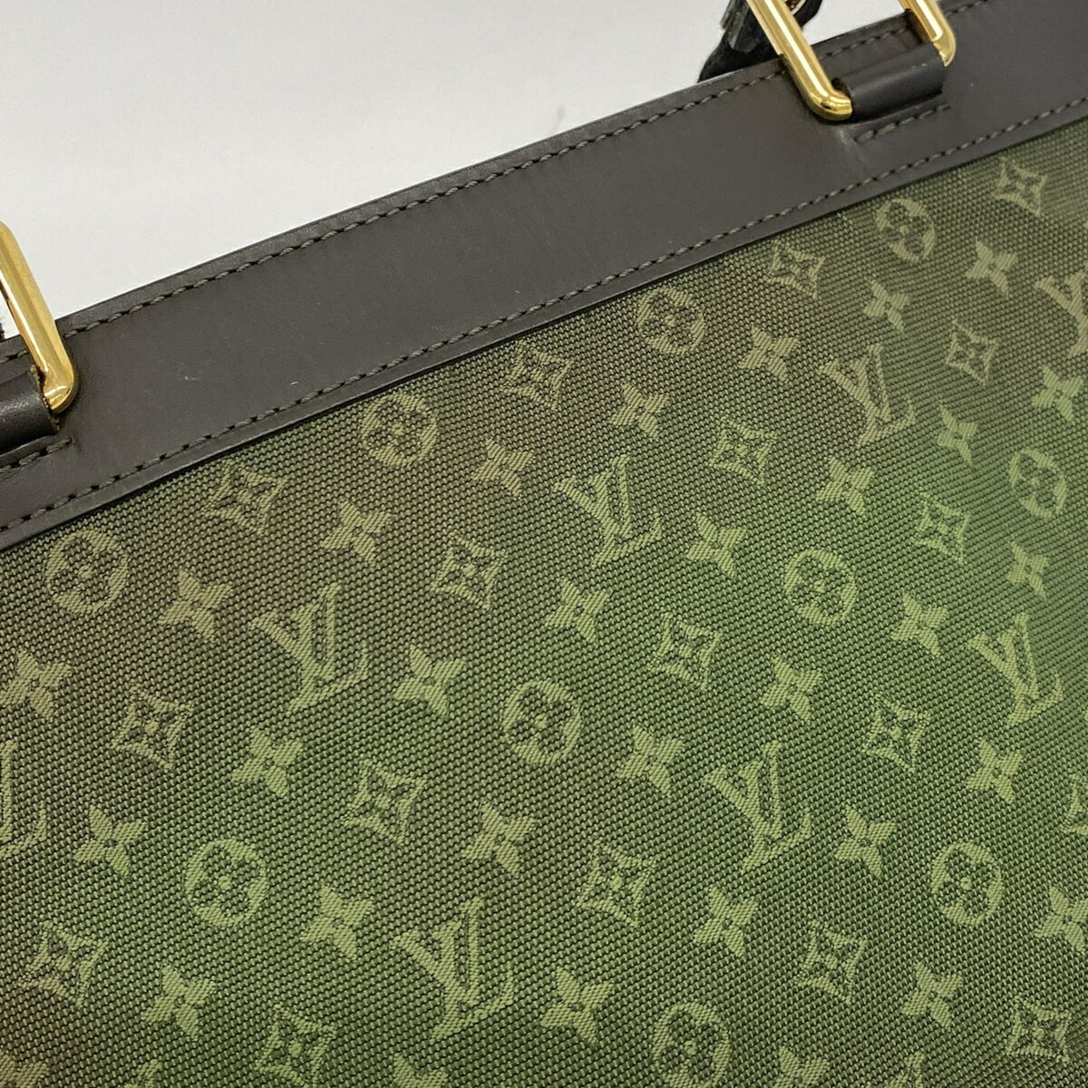 Louis Vuitton Tst Khaki Handbag (Pre-Owned)