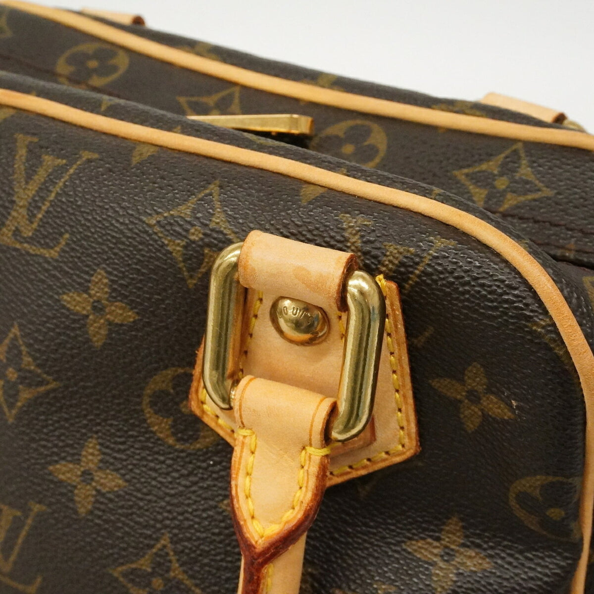 Louis Vuitton Brown Handbag (Pre-Owned)