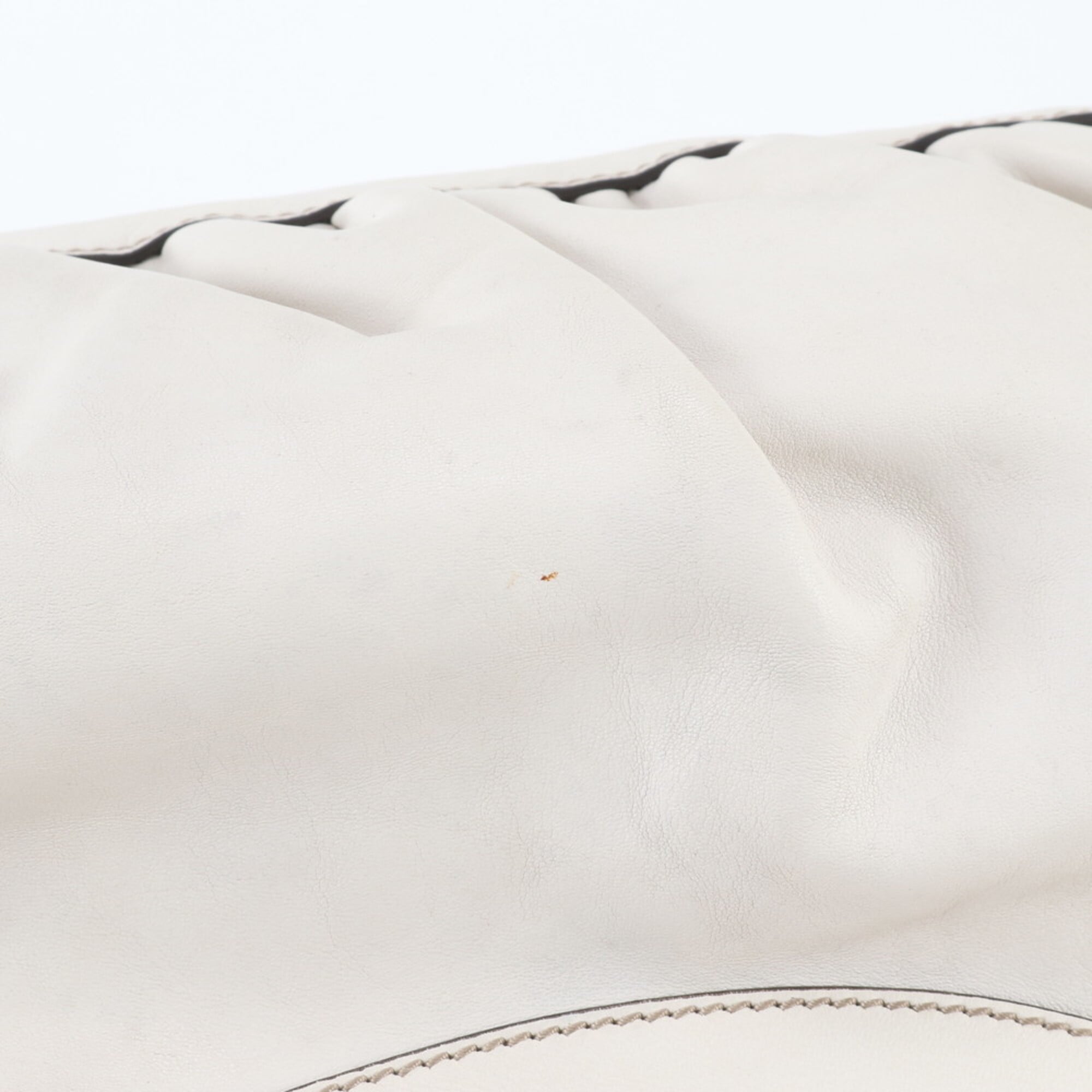 Gucci Abbey Ivory Leather Handbag Shoulder Bag (Pre-Owned)