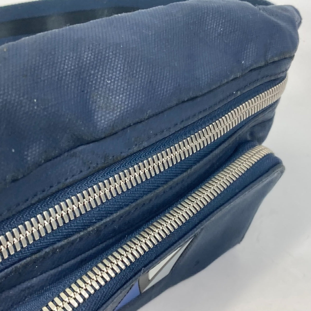 Louis Vuitton Blue Metal Sling Bag (Pre-Owned)