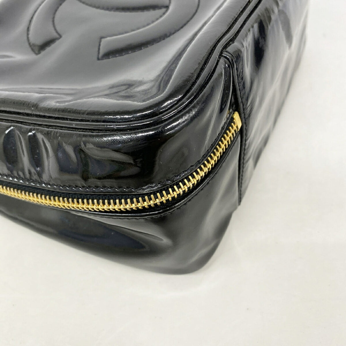 Chanel Black Patent Leather Vanity Bag (Pre-Owned)