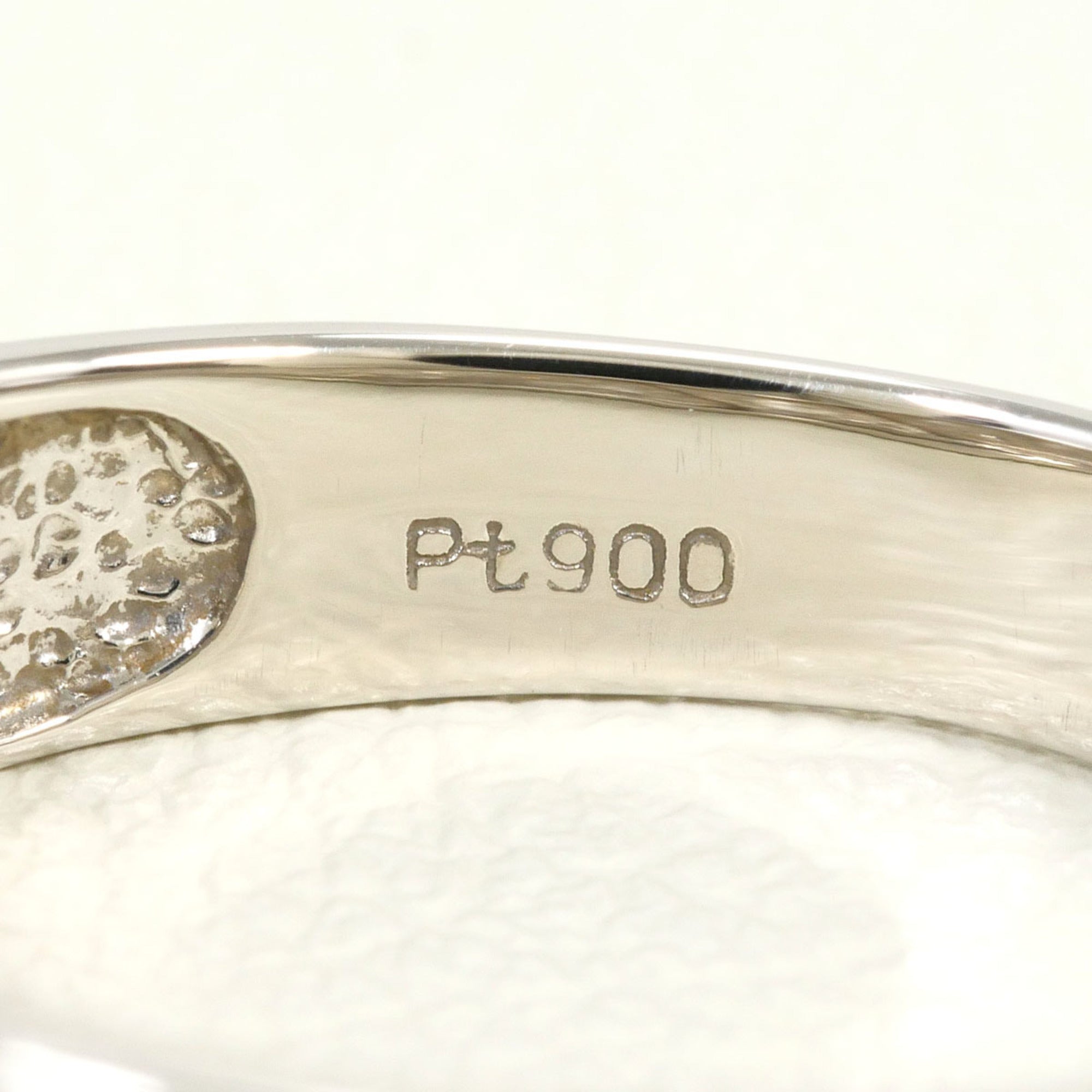 Unbranded Platinum Platinum 900 Band Ring (Pre-Owned)