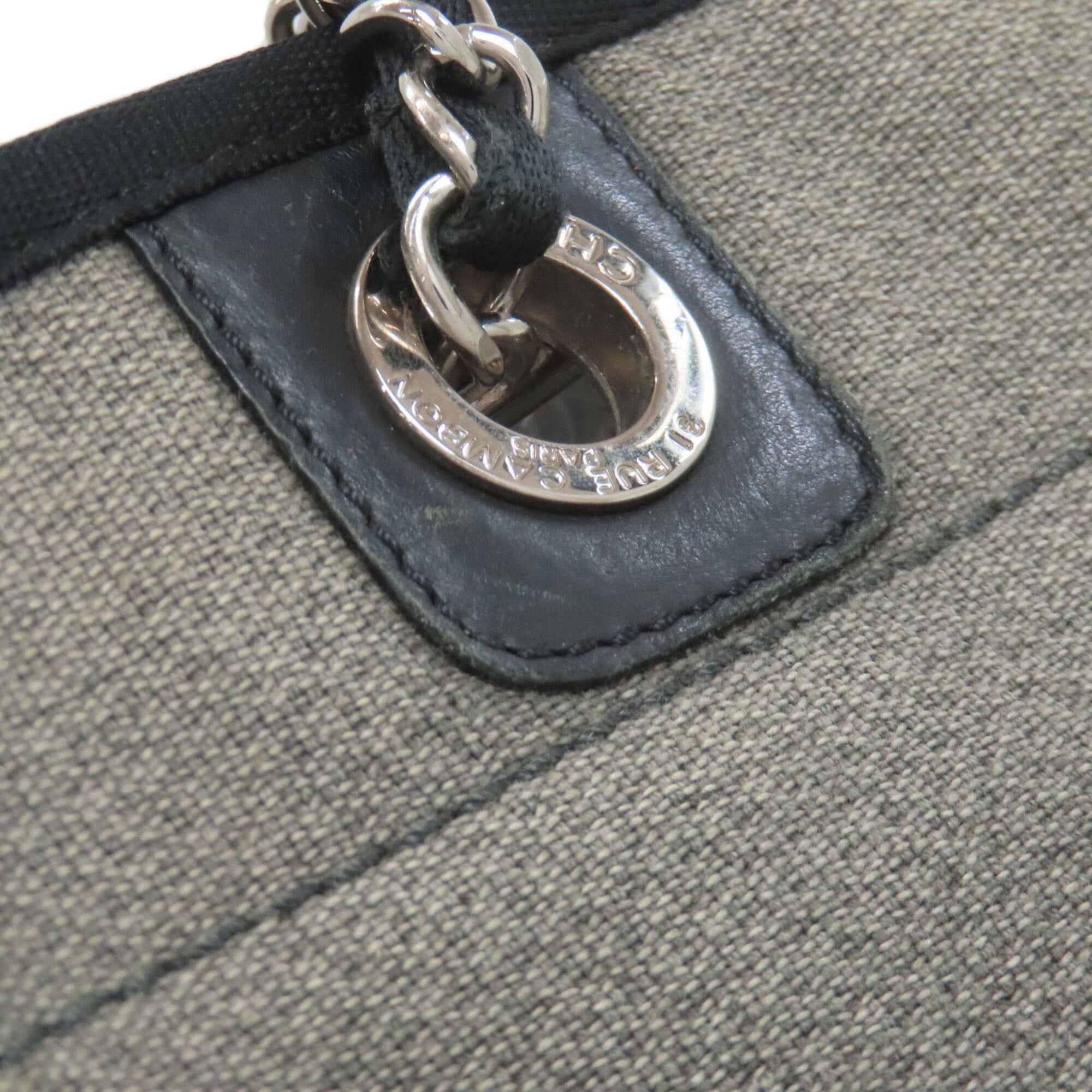 Chanel Gray Leather Tote Bag (Pre-Owned)