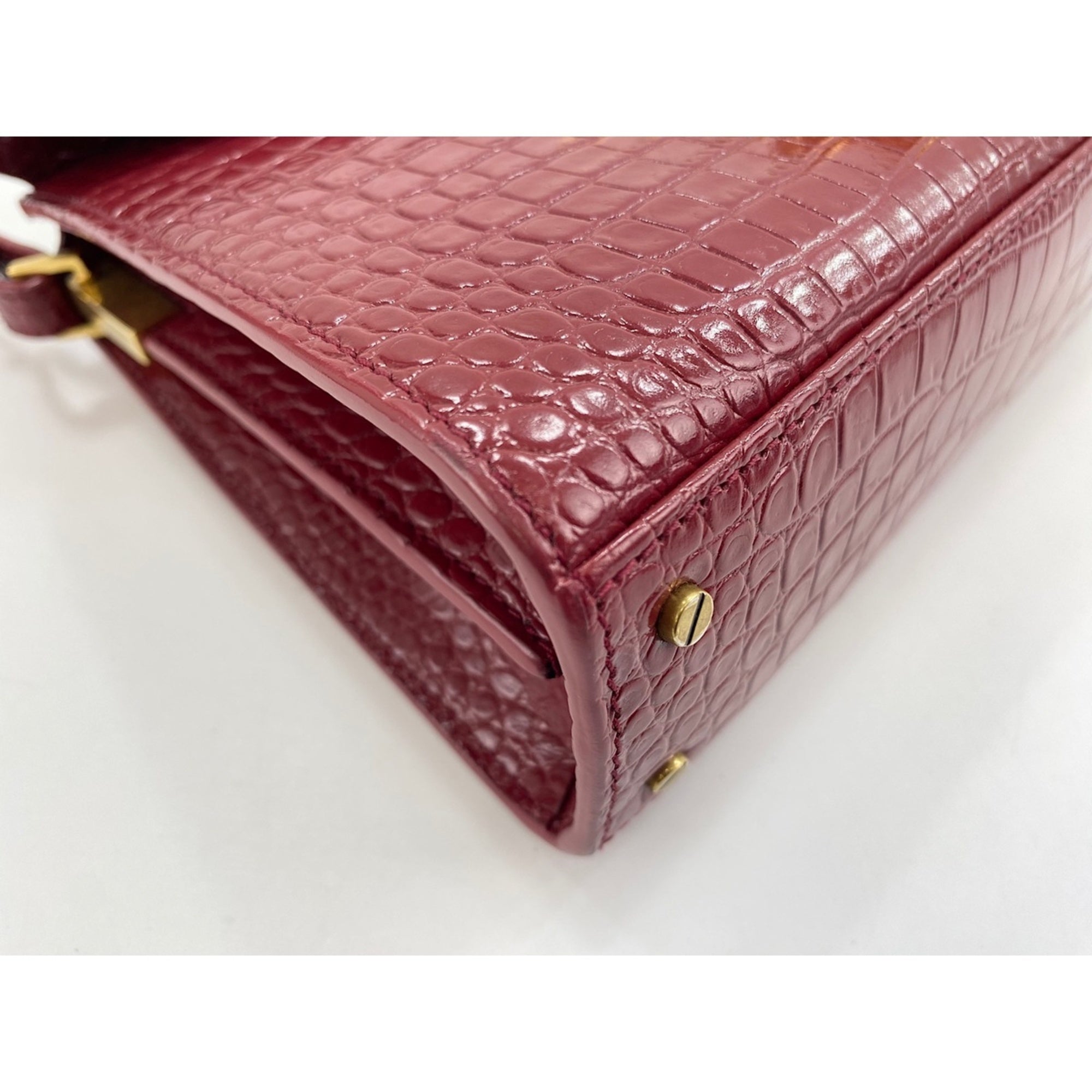 Yves Saint Laurent Red Color Leather Shoulder Bag (Pre-Owned)