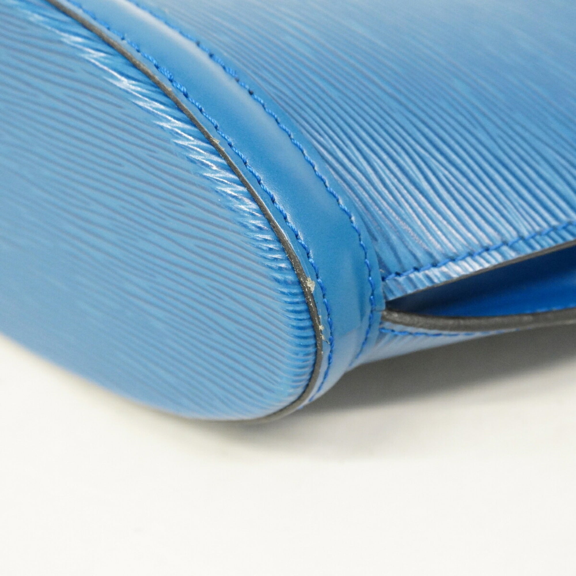 Louis Vuitton Toledo Blue Handbag (Pre-Owned)