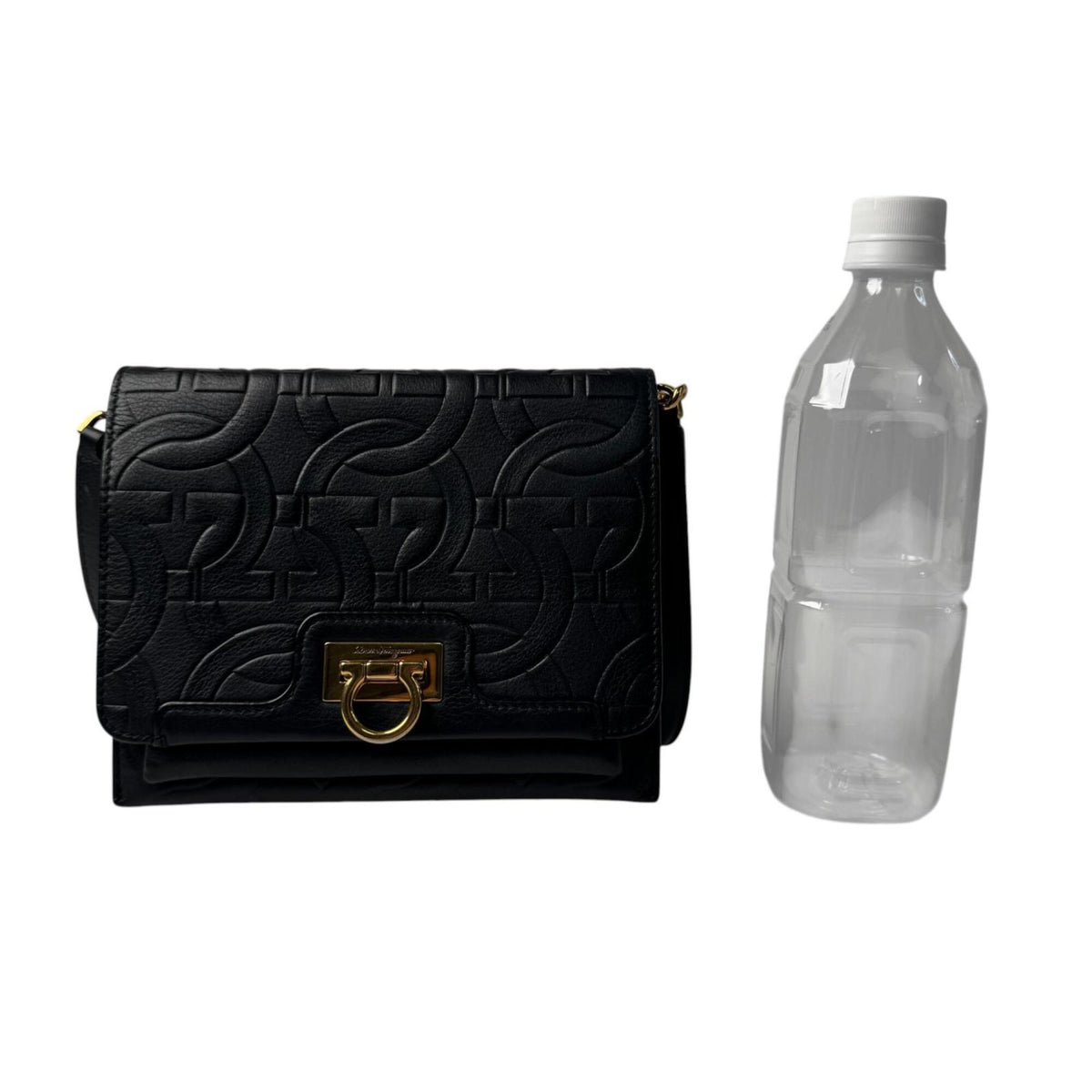 Salvatore Ferragamo Black Leather Shoulder Bag (Pre-Owned)