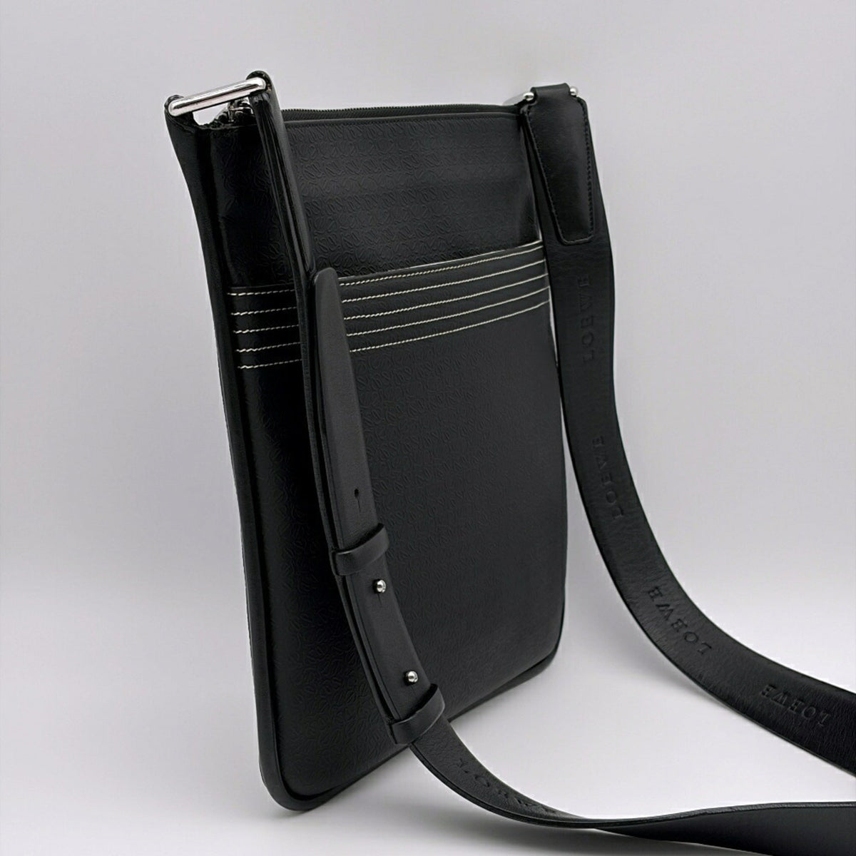 Loewe Black Pvc Leather Shoulder Bag (Pre-Owned)