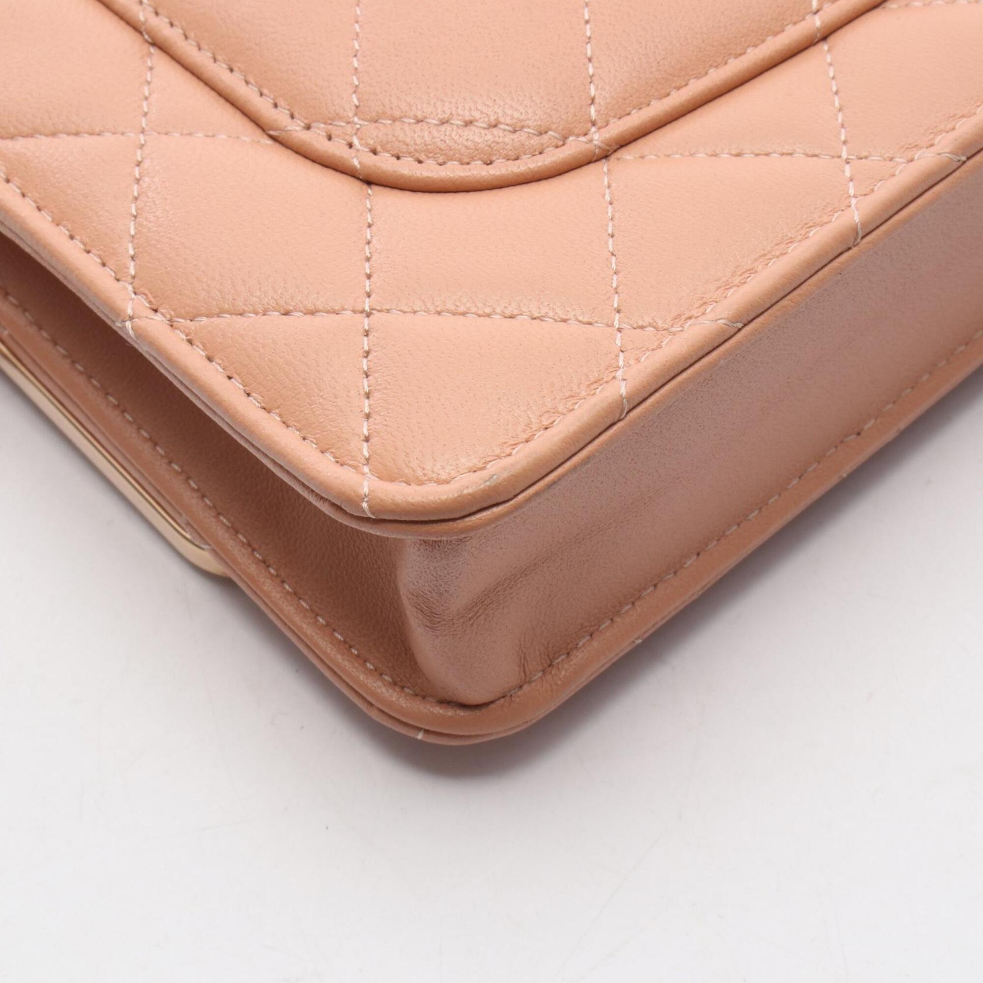 Chanel Pink Leather Handbag Shoulder Bag (Pre-Owned)