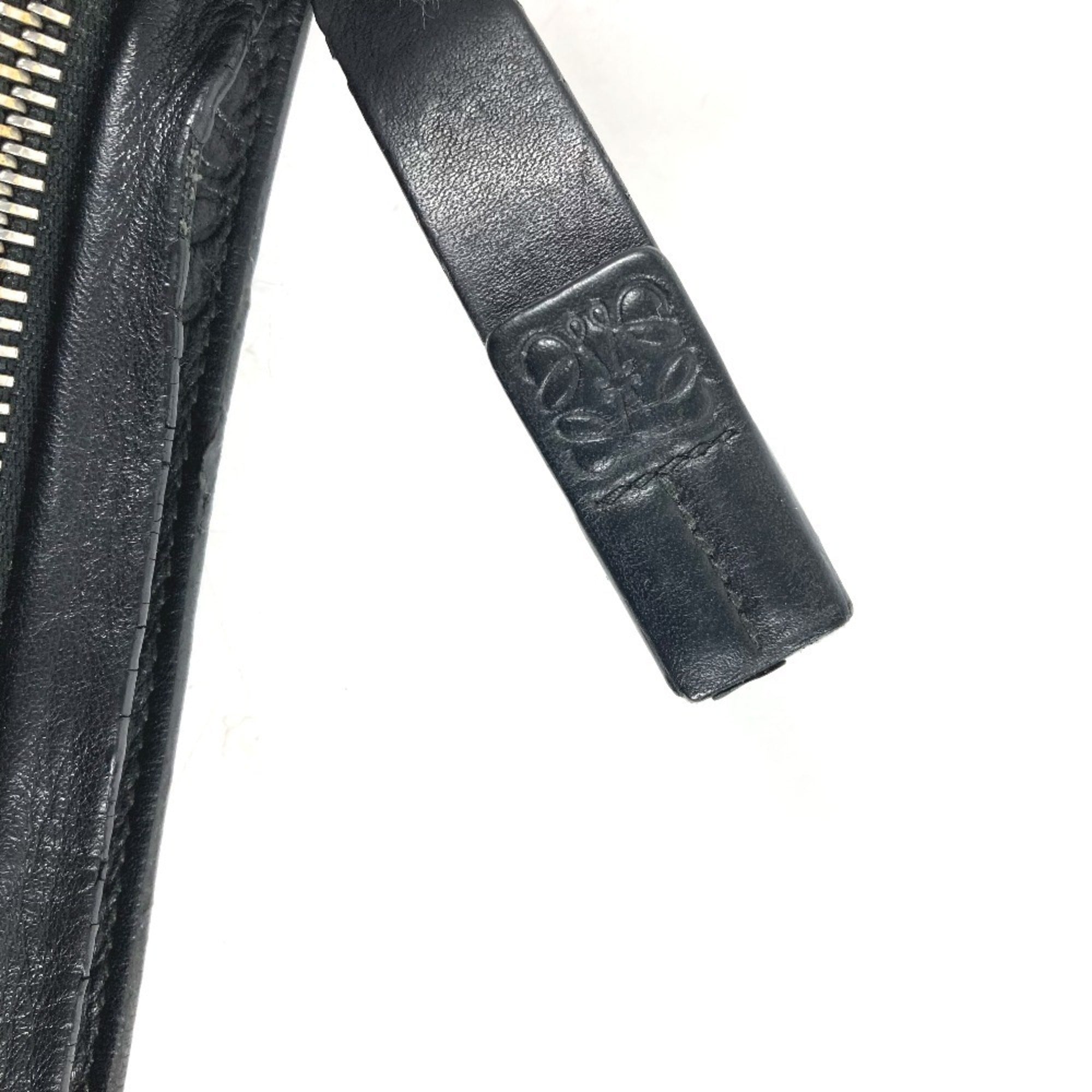 Loewe Black Leather Clutch Bag (Pre-Owned)