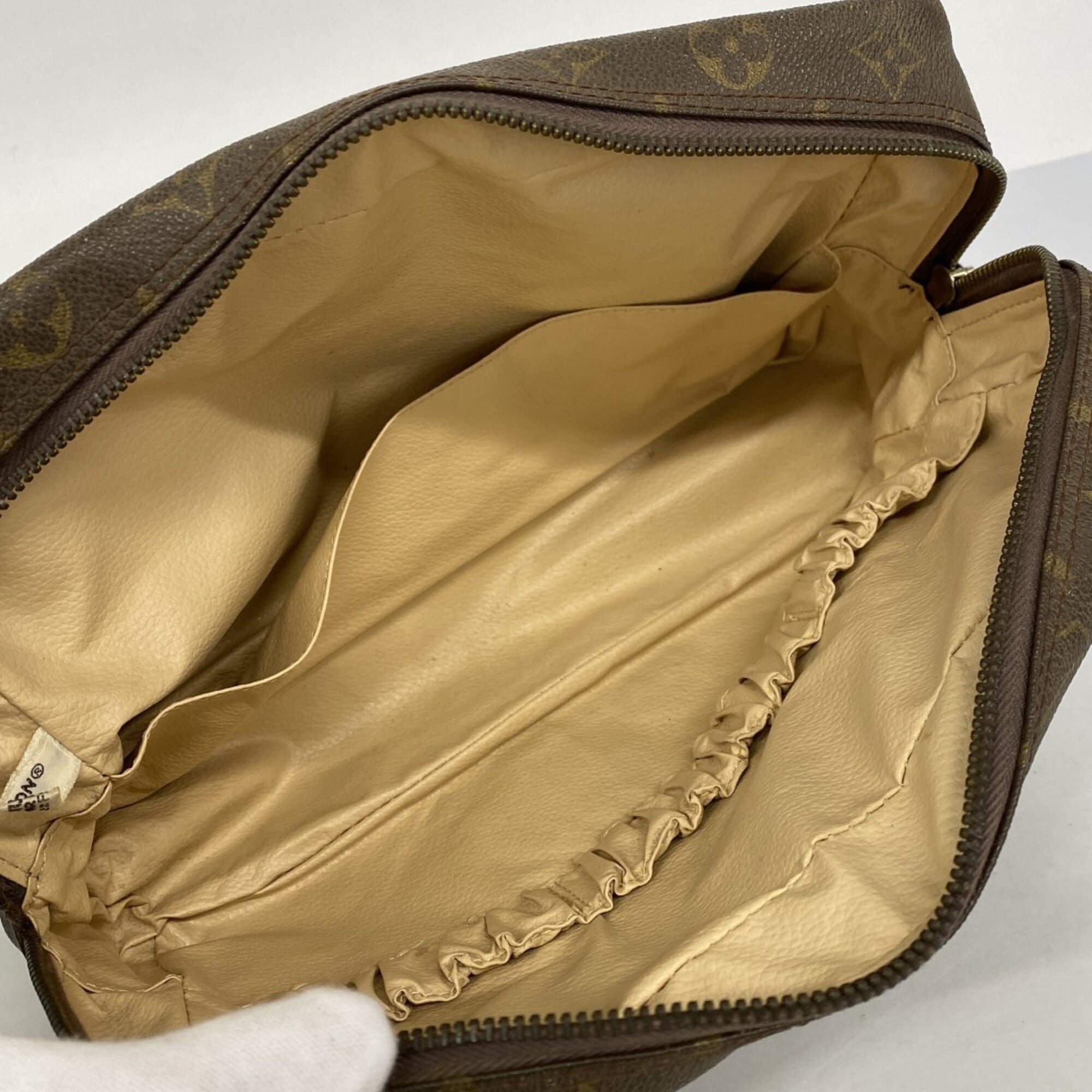 Louis Vuitton Brown Pouch (Pre-Owned)
