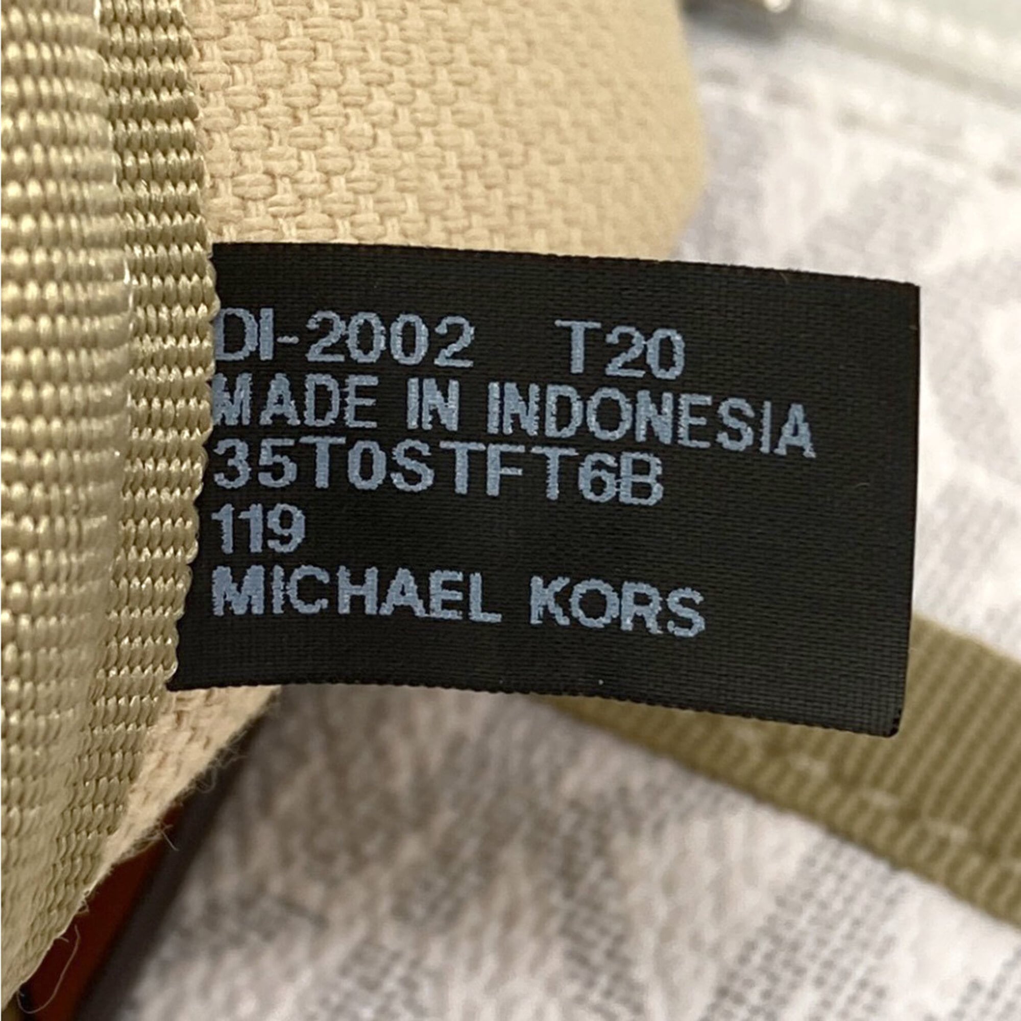Michael Kors White Pvc Tote Bag (Pre-Owned)