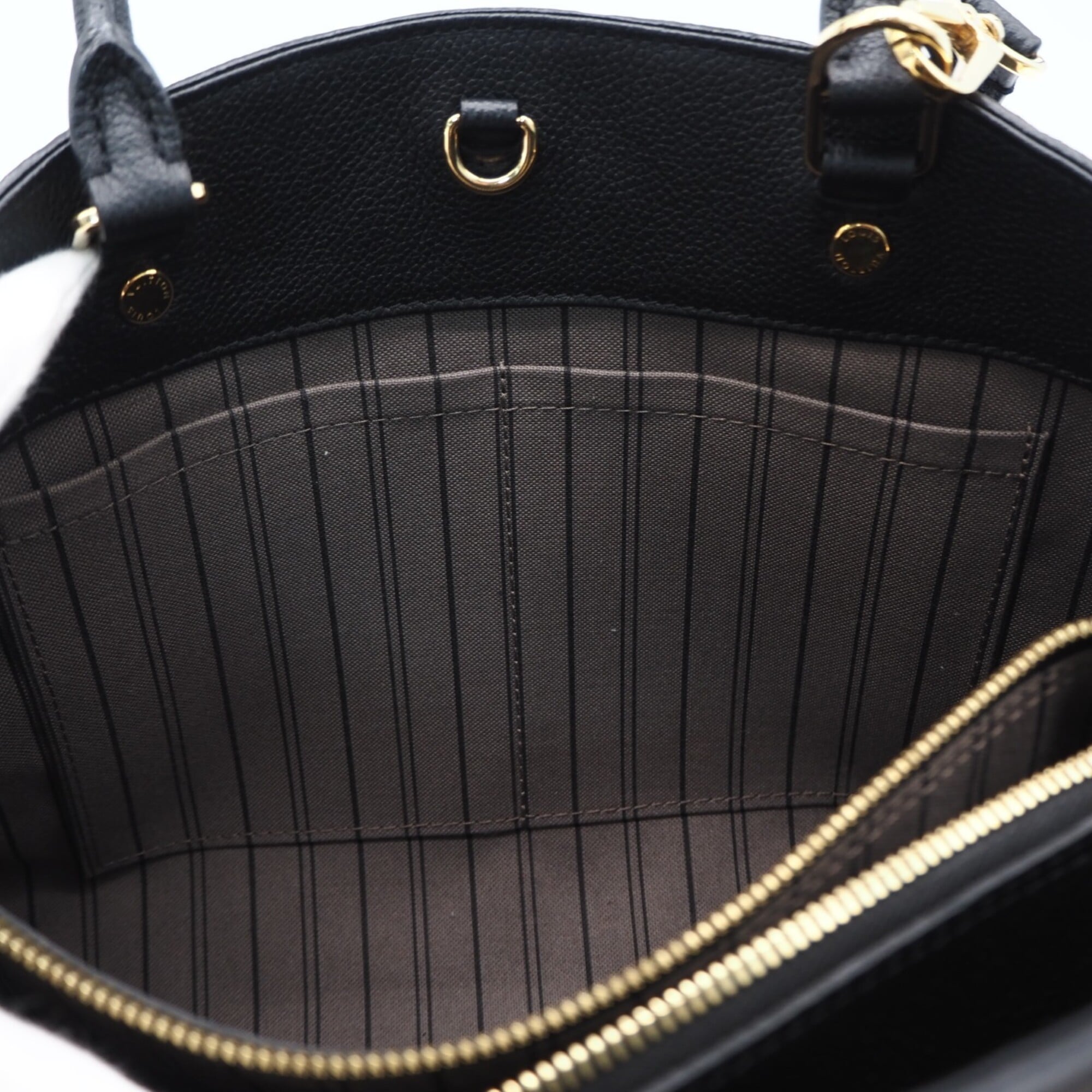 Louis Vuitton Black Leather Handbag Shoulder Bag (Pre-Owned)