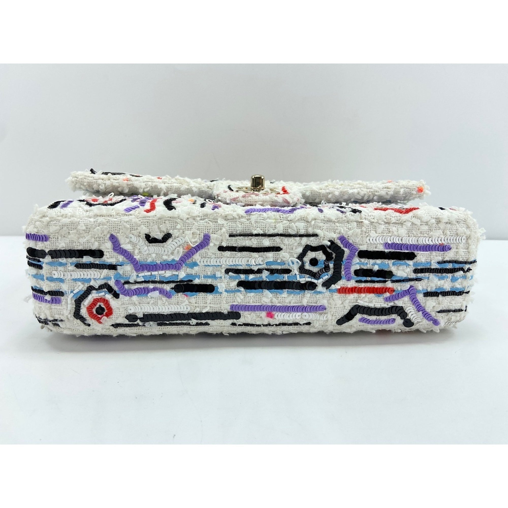 Chanel Multi-Color Shoulder Bag (Pre-Owned)