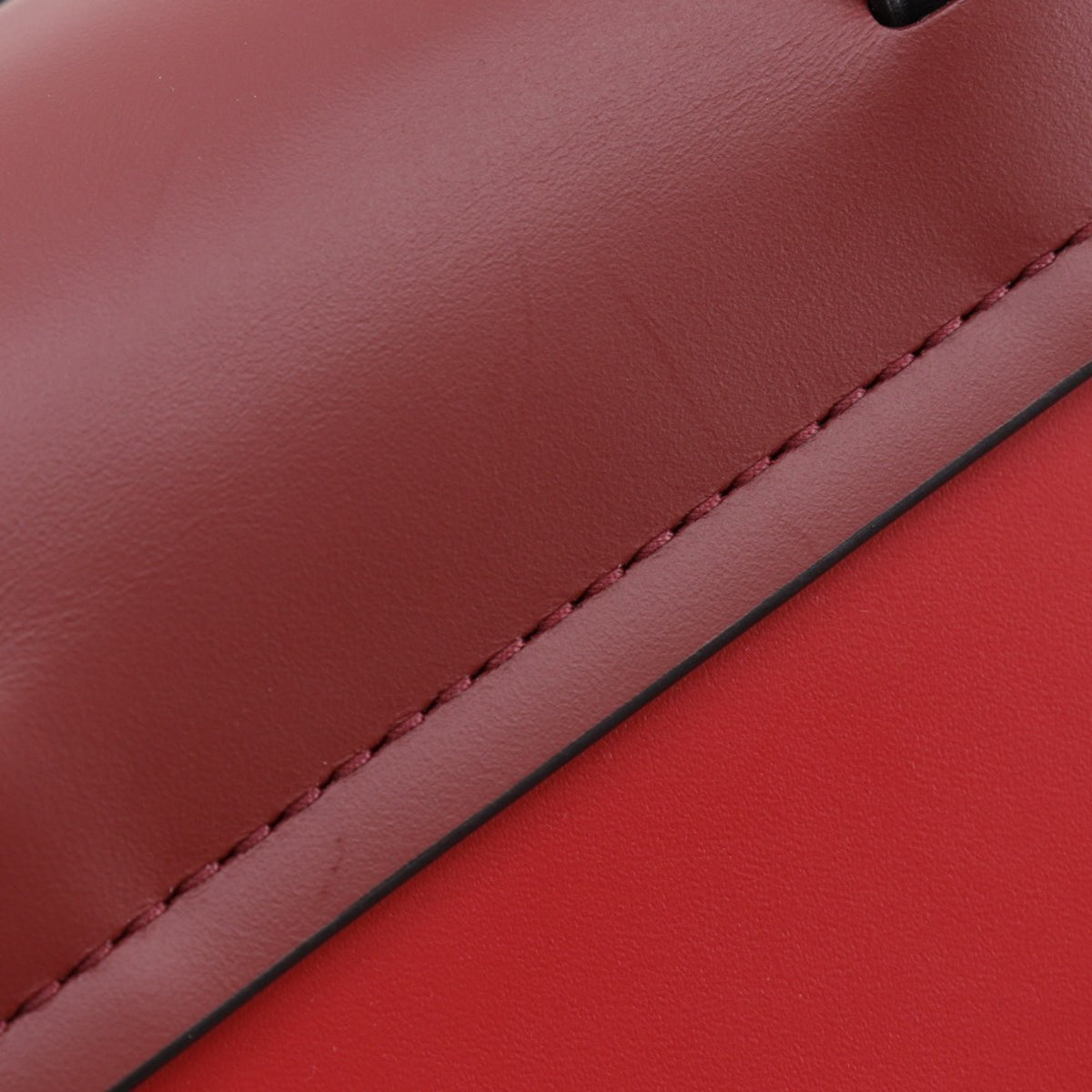 Michael Kors Red Color Leather Shoulder Bag (Pre-Owned)