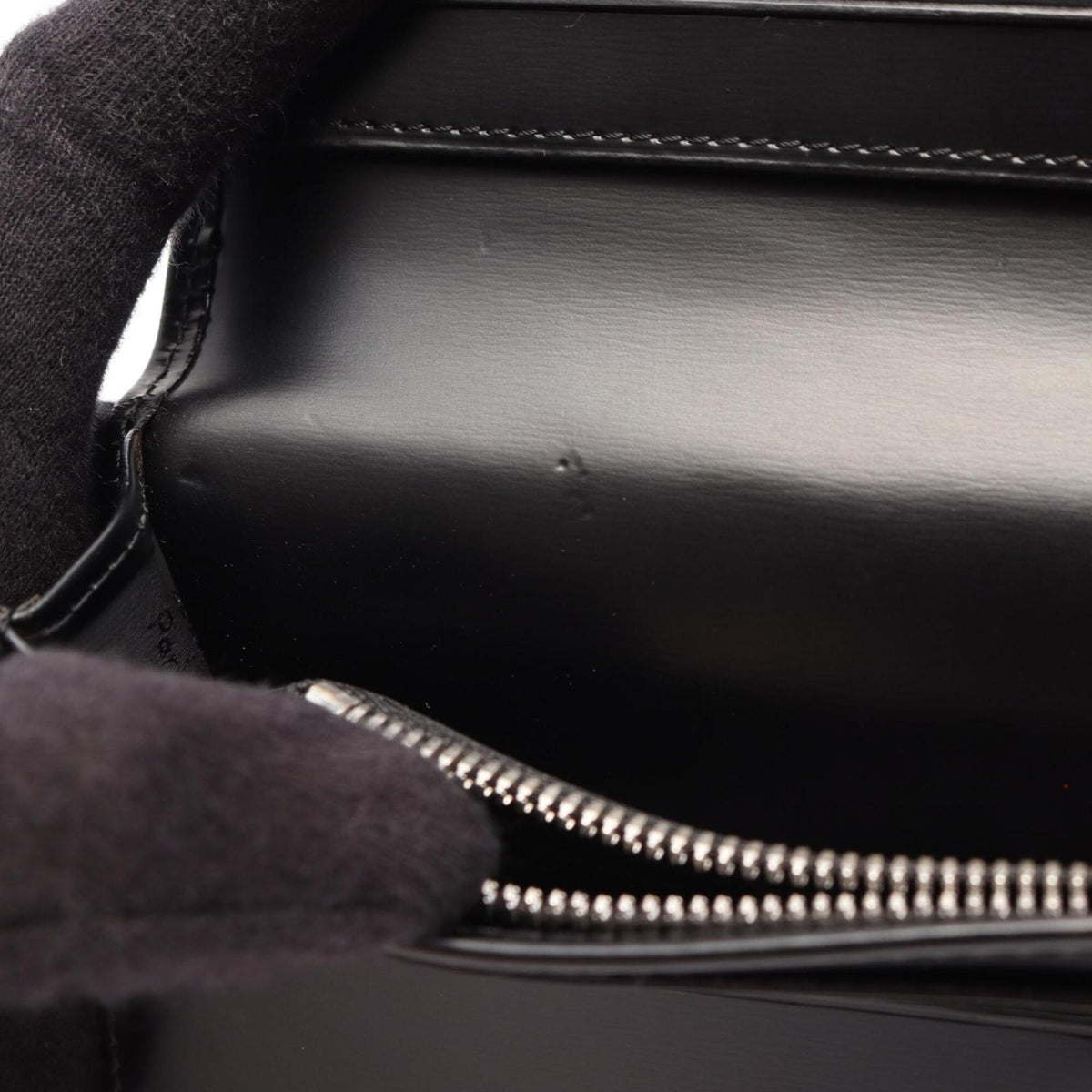 Cartier Black Leather Long Wallet (Bi-Fold) (Pre-Owned)