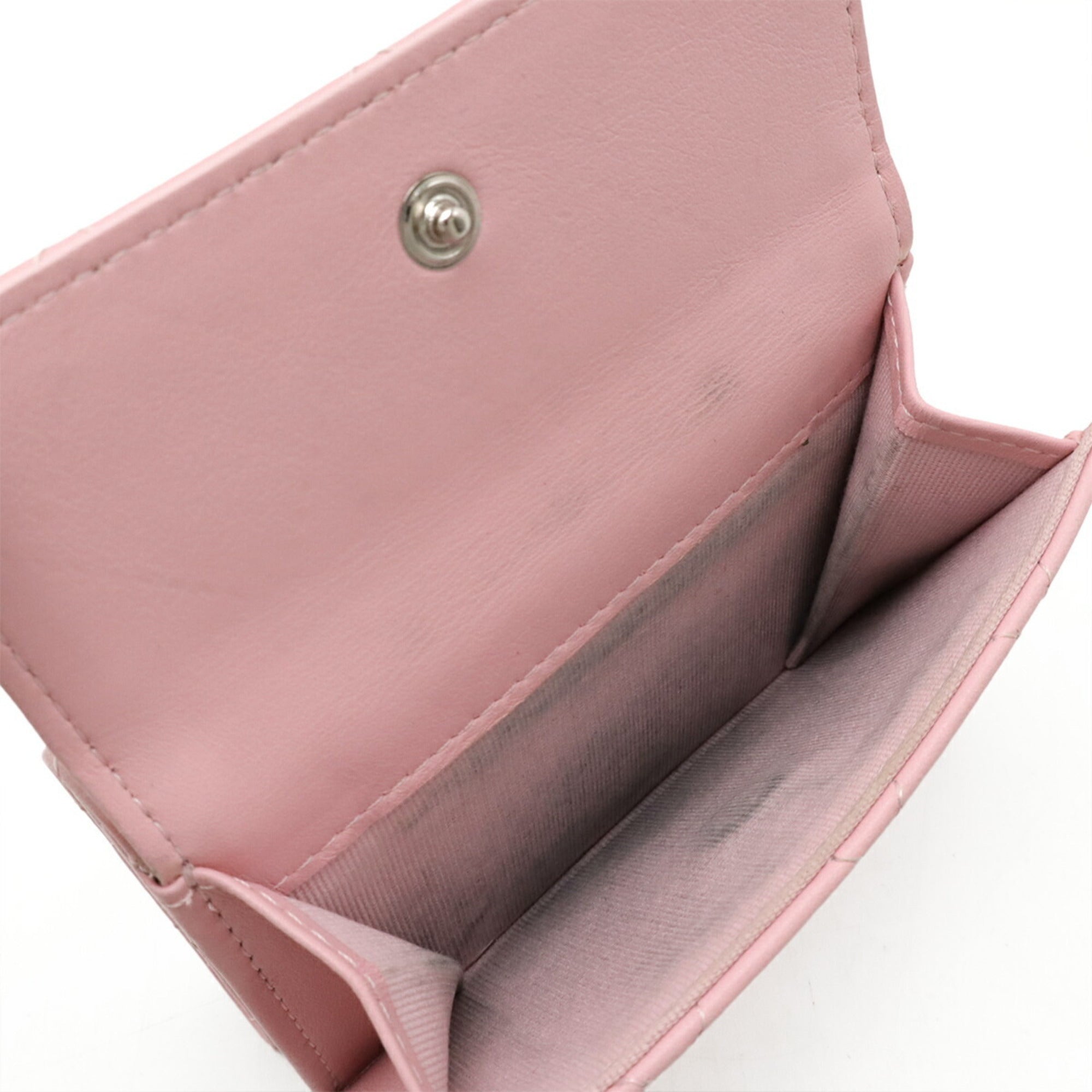 Chanel Pink Leather Wallet (Tri-Fold) (Pre-Owned)