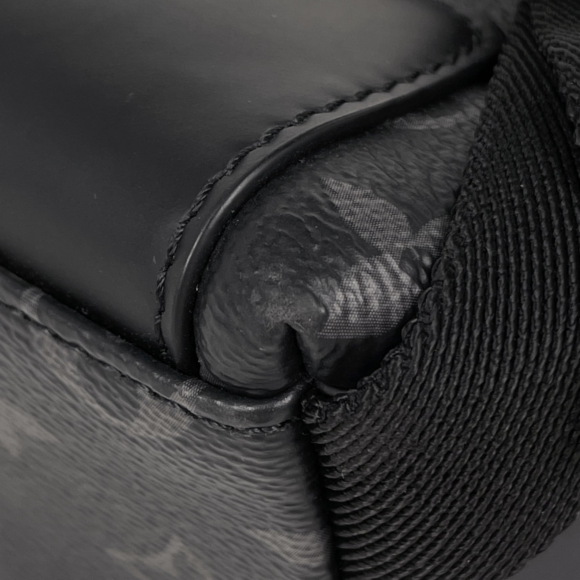 Louis Vuitton Black Monogram Eclipse Noir Monogram Eclipse Shoulder Bag (Pre-Owned)