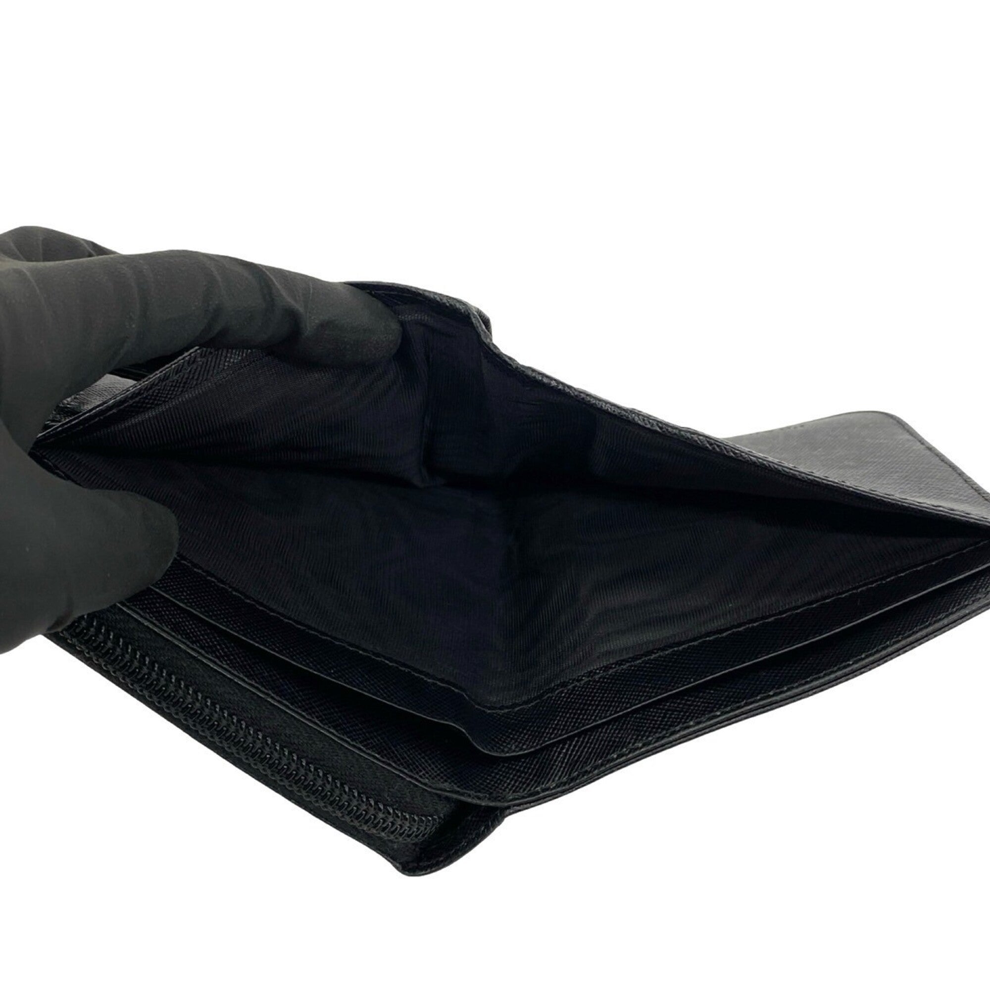 Prada Black Leather Wallet (Bi-Fold) (Pre-Owned)