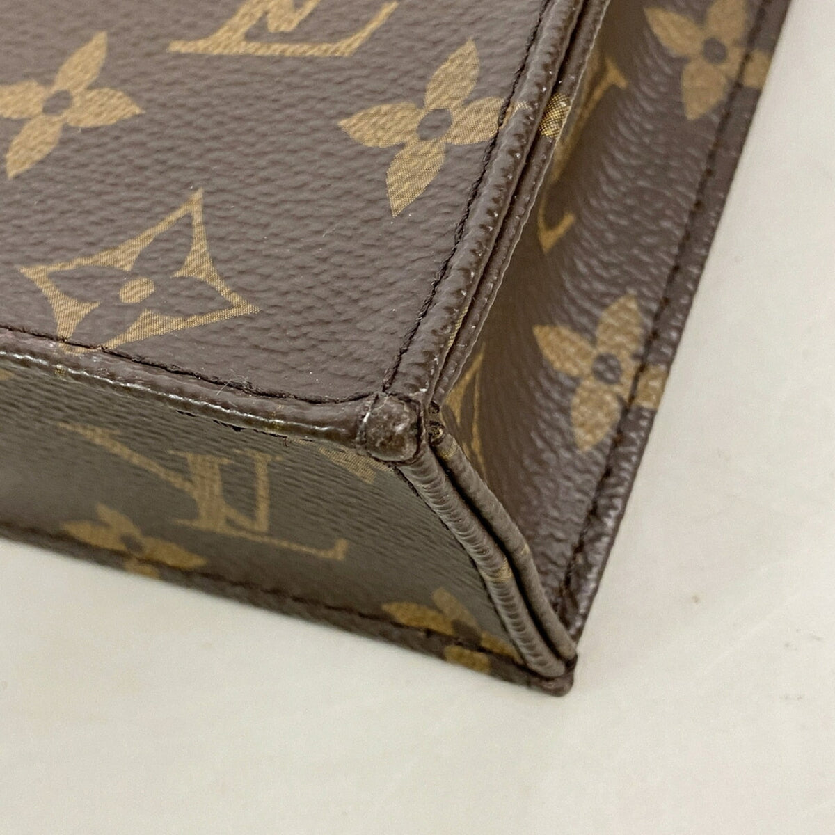 Louis Vuitton Brown Handbag (Pre-Owned)