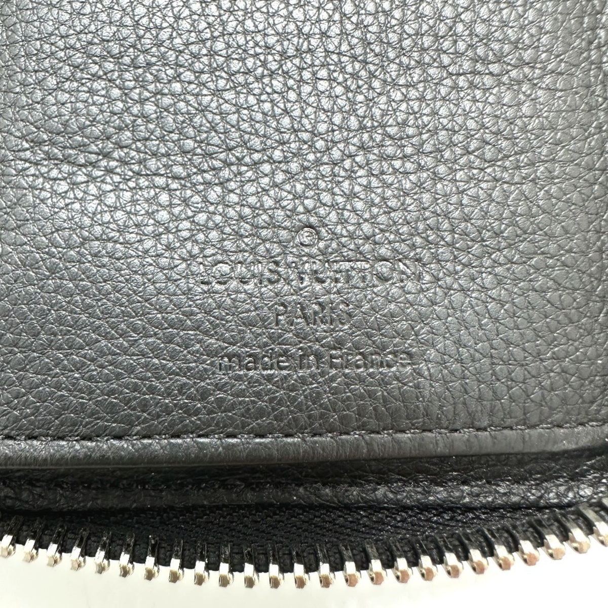 Louis Vuitton Black Long Wallet (Bi-Fold) (Pre-Owned)