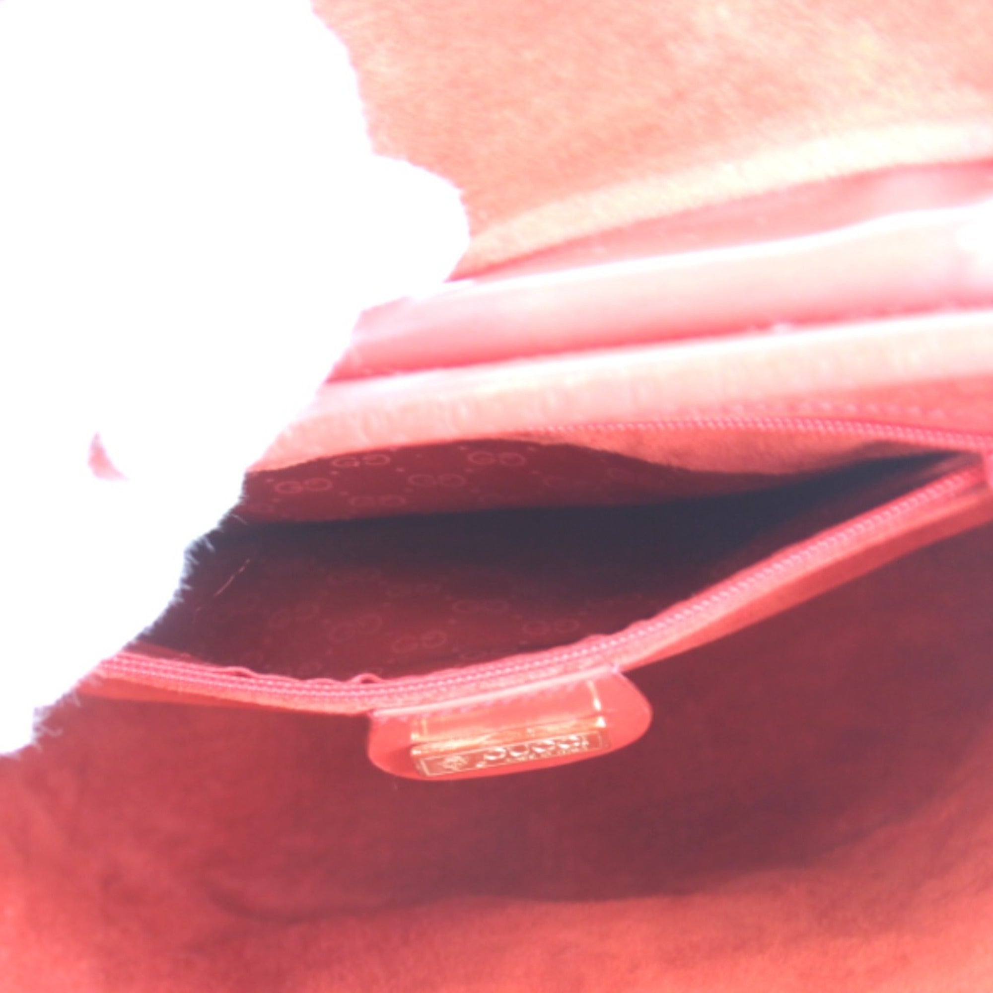 Gucci Red Color Leather Shoulder Bag (Pre-Owned)