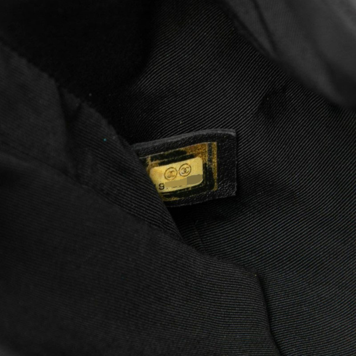 Chanel Boy Chanel Black Leather Shoulder Bag (Pre-Owned)
