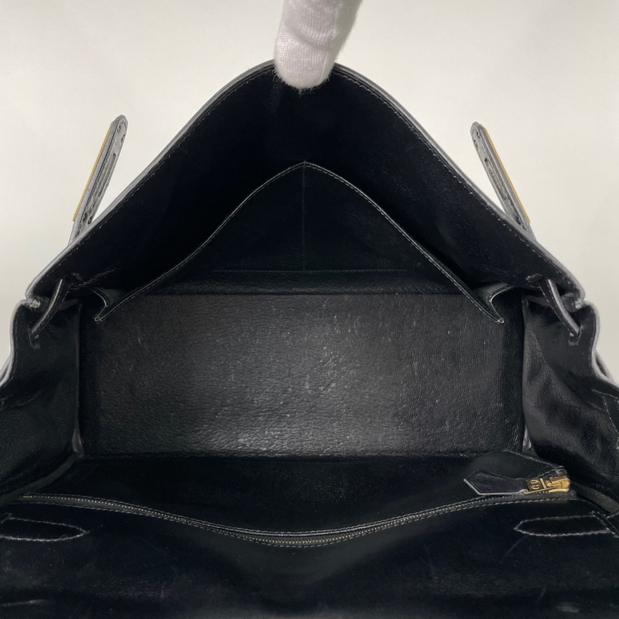 Hermes Black Box Calf Leather Handbag (Pre-Owned)