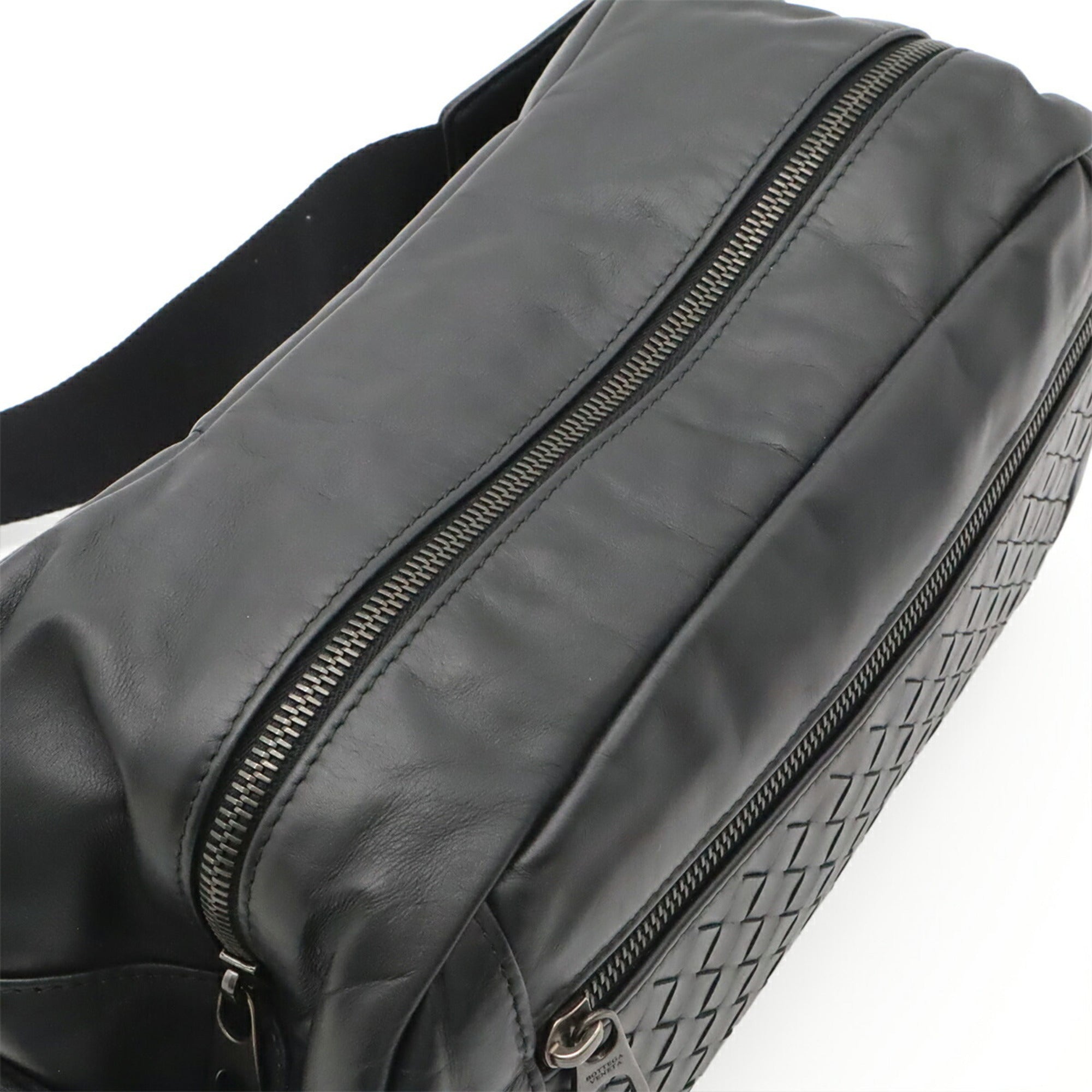 Bottega Veneta Black Leather Sling Bag (Pre-Owned)