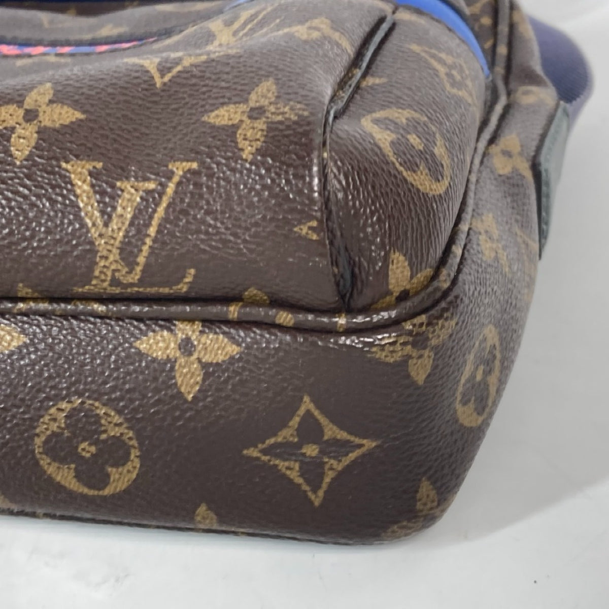 Louis Vuitton Brown Monogram Shoulder Bag Sling Bag (Pre-Owned)