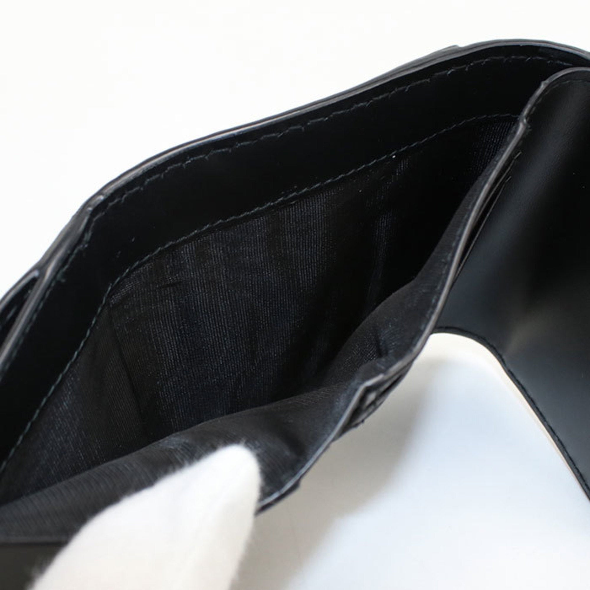 Christian Dior Black Leather Wallet (Tri-Fold) (Pre-Owned)