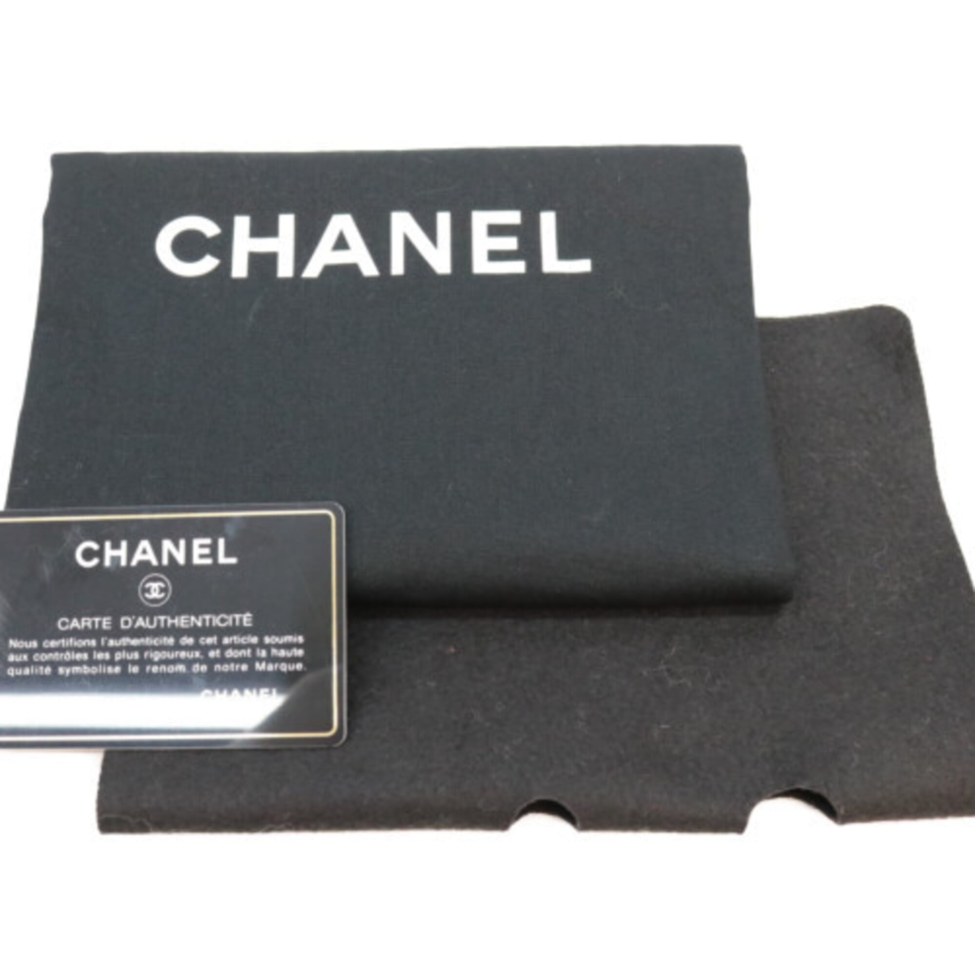 Chanel Black Leather Shoulder Bag (Pre-Owned)