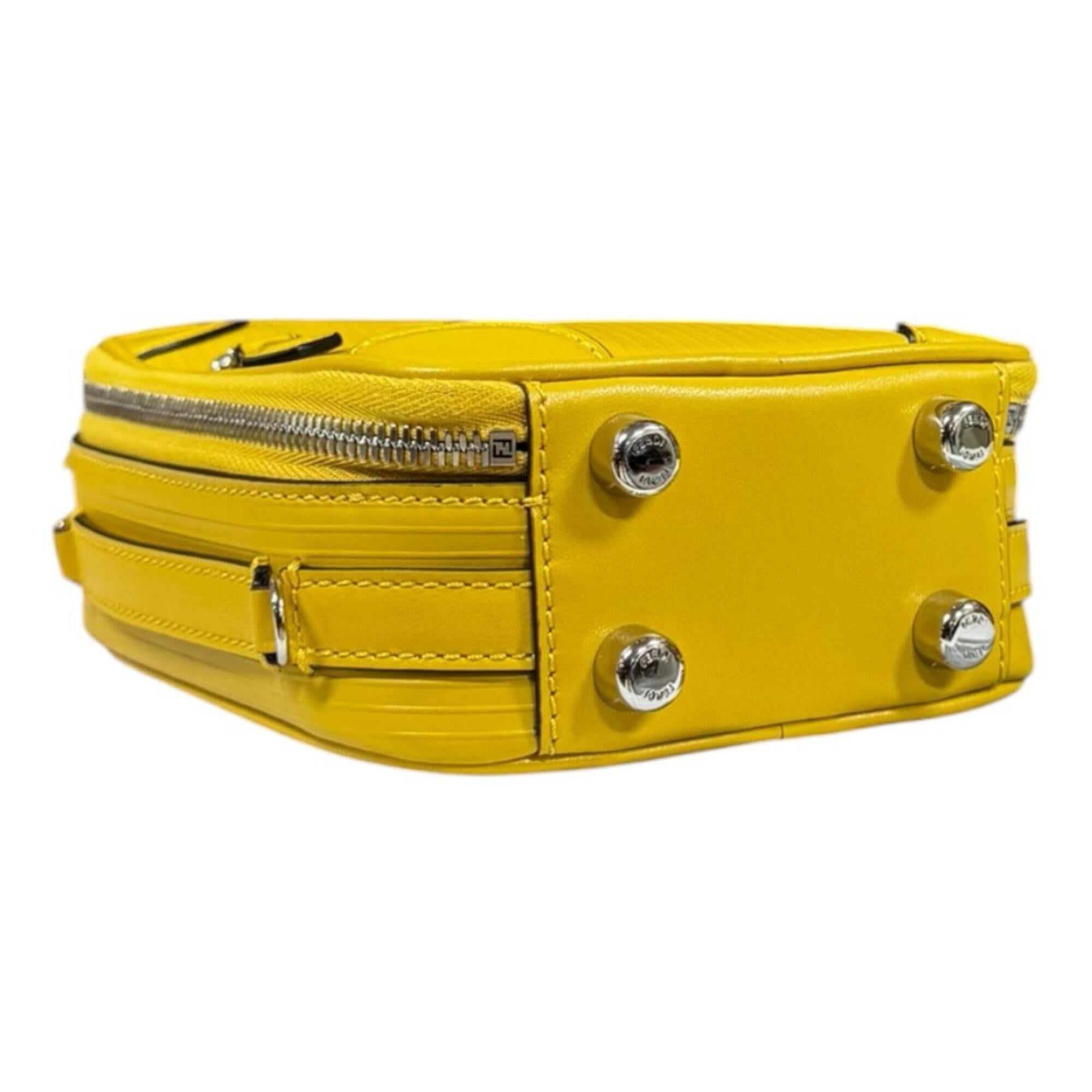 Fendi Yellow Leather Shoulder Bag (Pre-Owned)