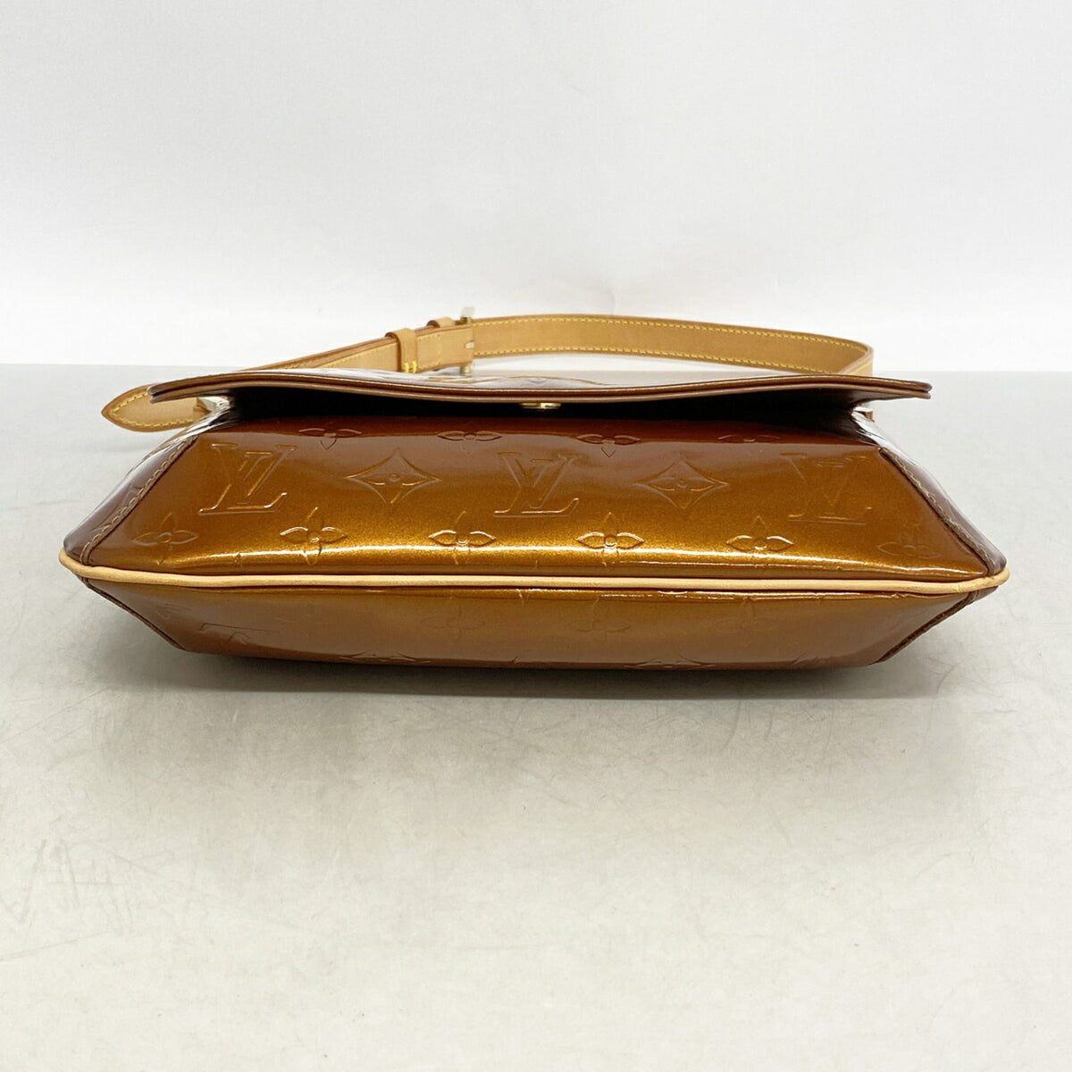 Louis Vuitton Bronze Shoulder Bag (Pre-Owned)
