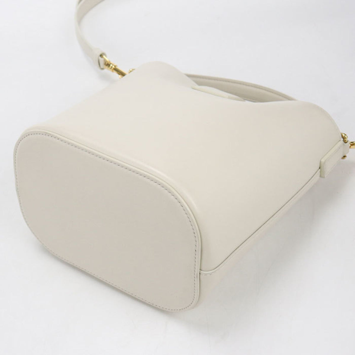 Celine White Leather Handbag (Pre-Owned)