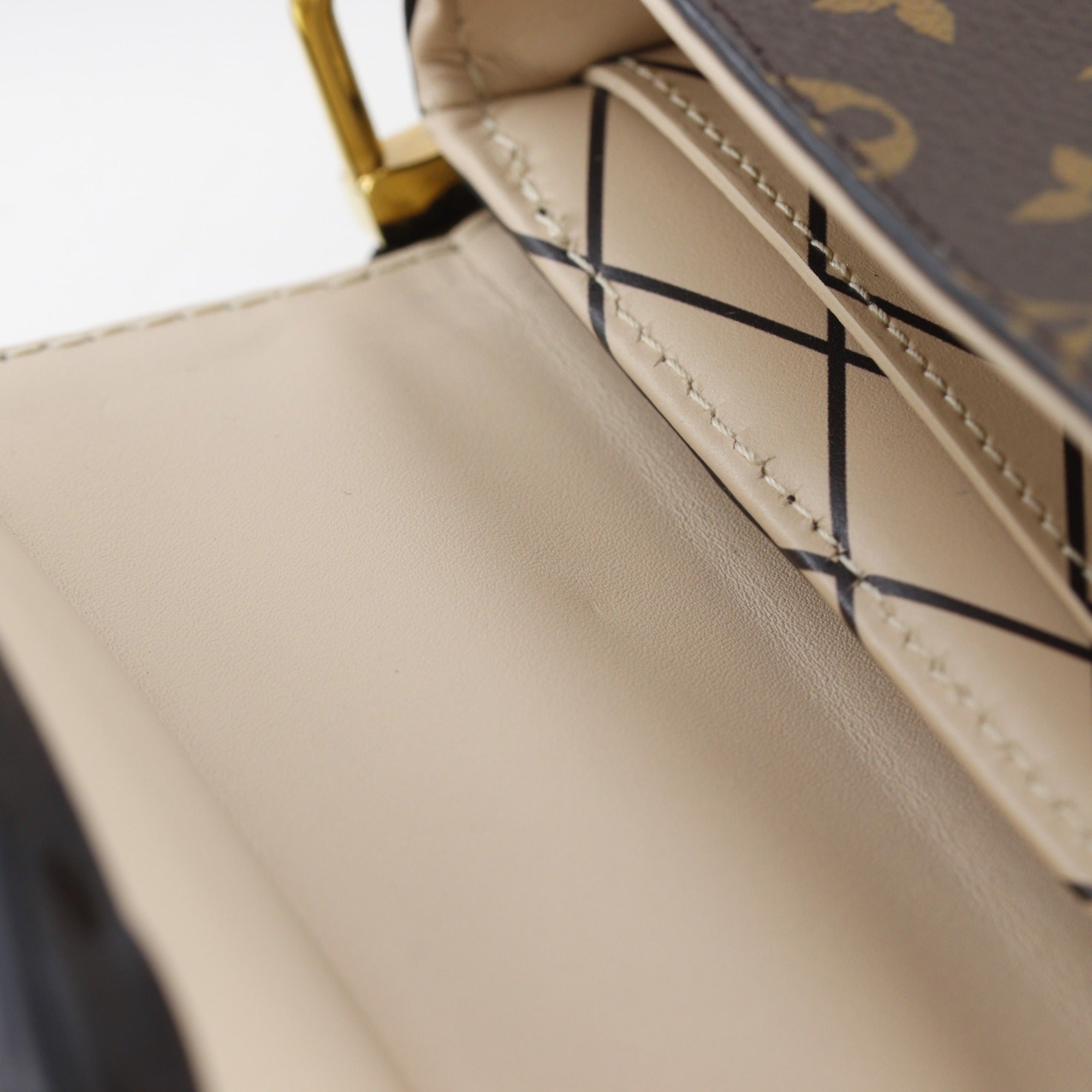 Louis Vuitton Brown Monogram Monogram Pochette Shoulder Bag (Pre-Owned)