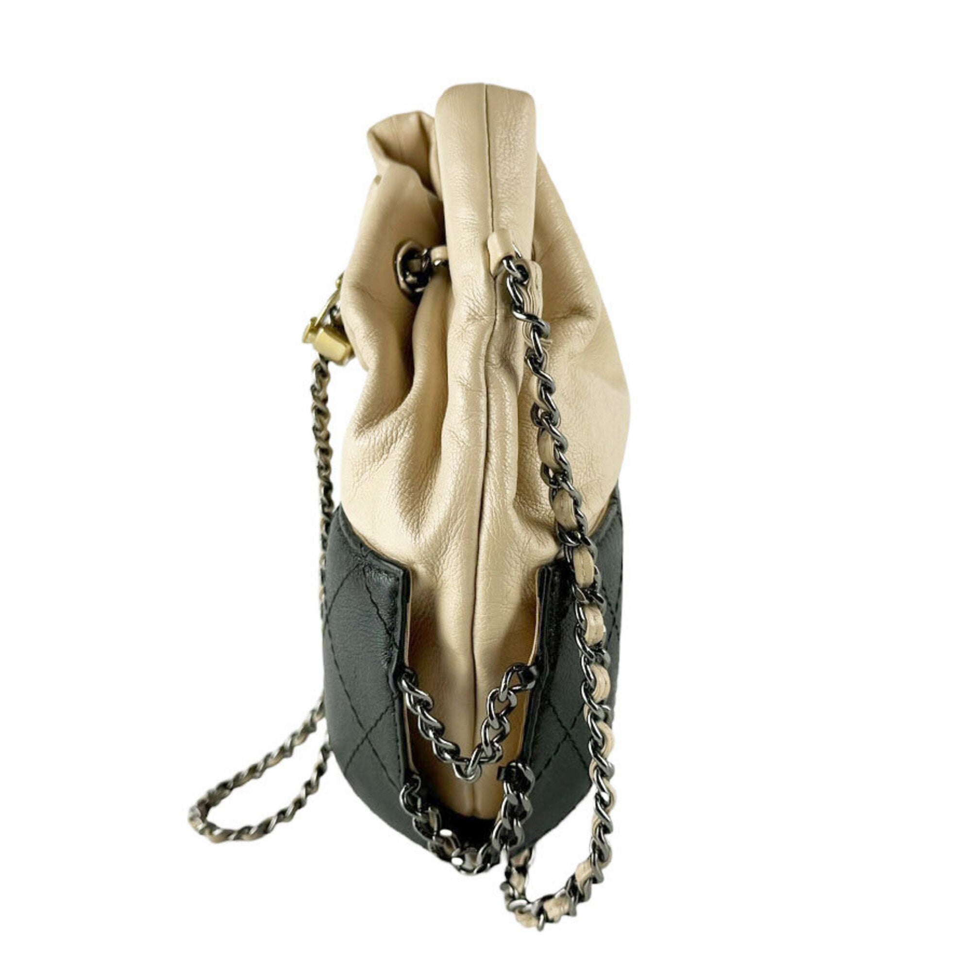 Chanel Beige Black Leather Shoulder Bag (Pre-Owned)
