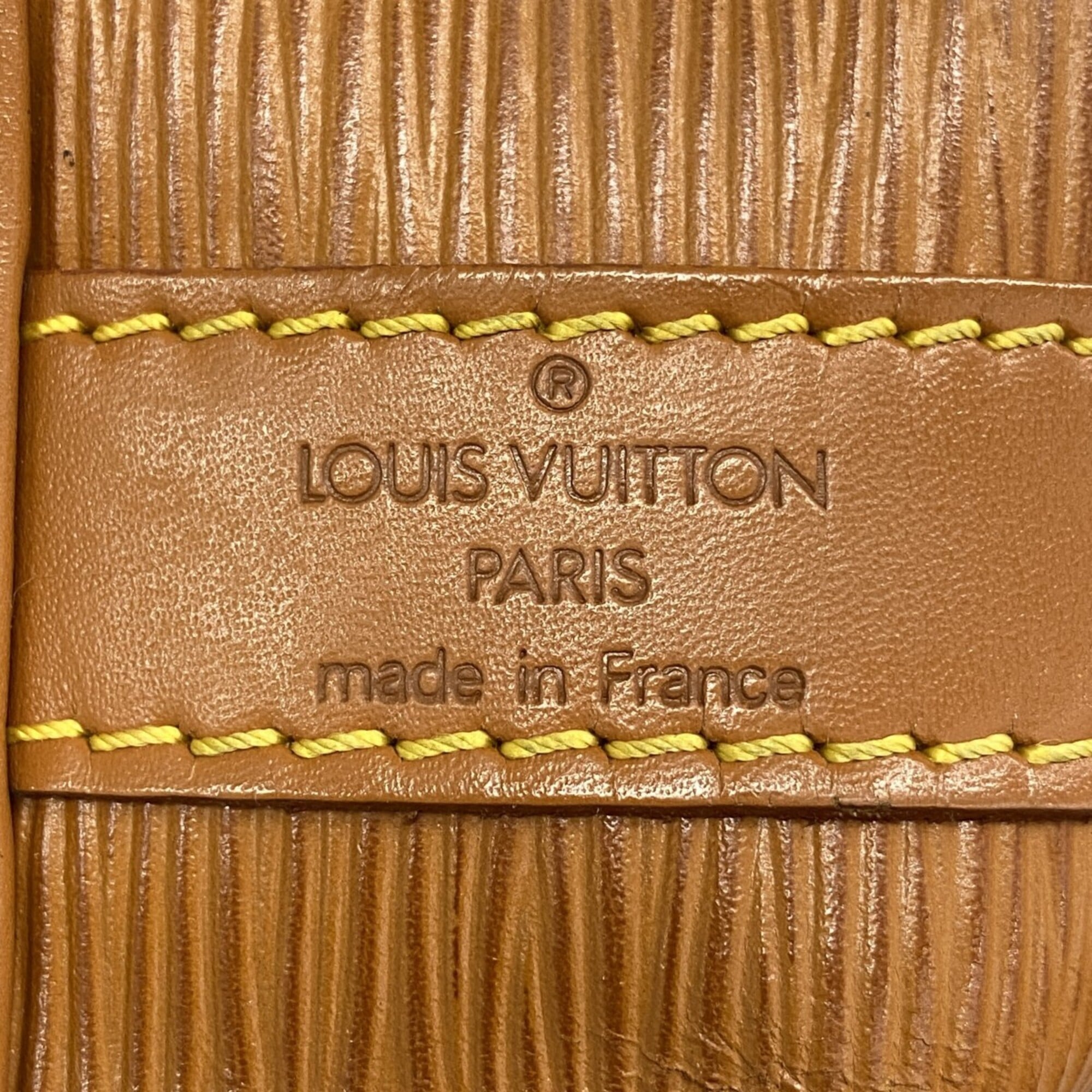 Louis Vuitton Gold Cipango Shoulder Bag (Pre-Owned)