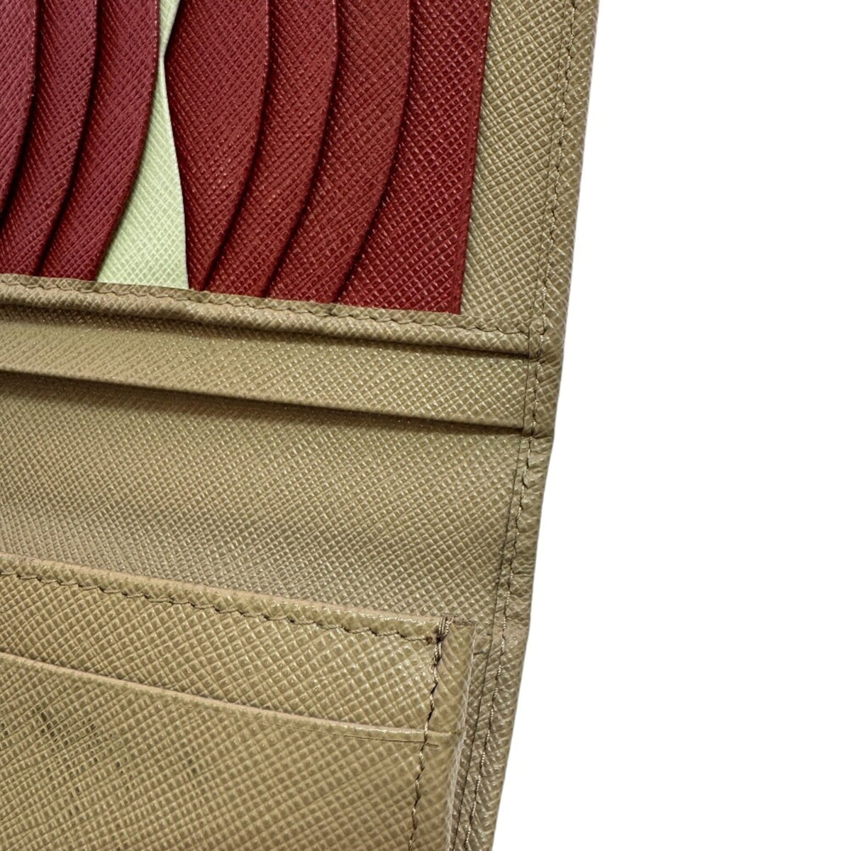 Prada Beige Leather (Pre-Owned)